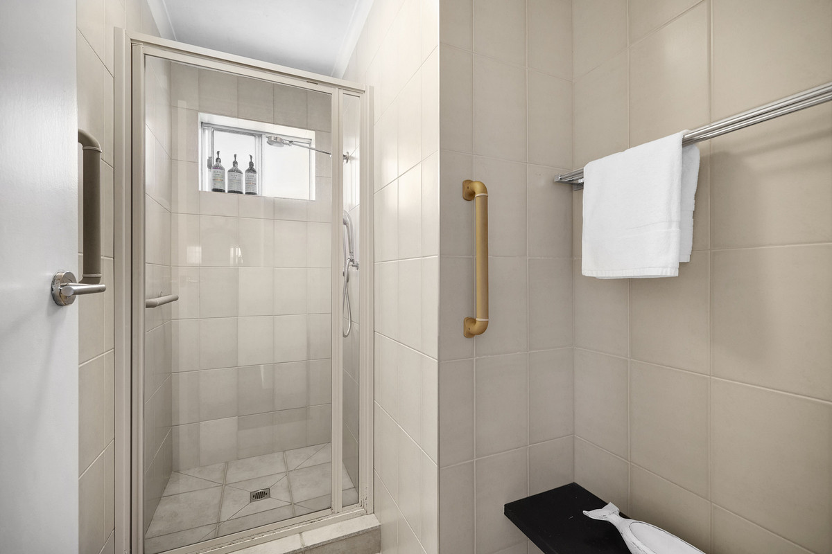 3-bedroom unit at 6/3 The Esplanade, Torquay, Vic, 3228, Surf Coast, Victoria