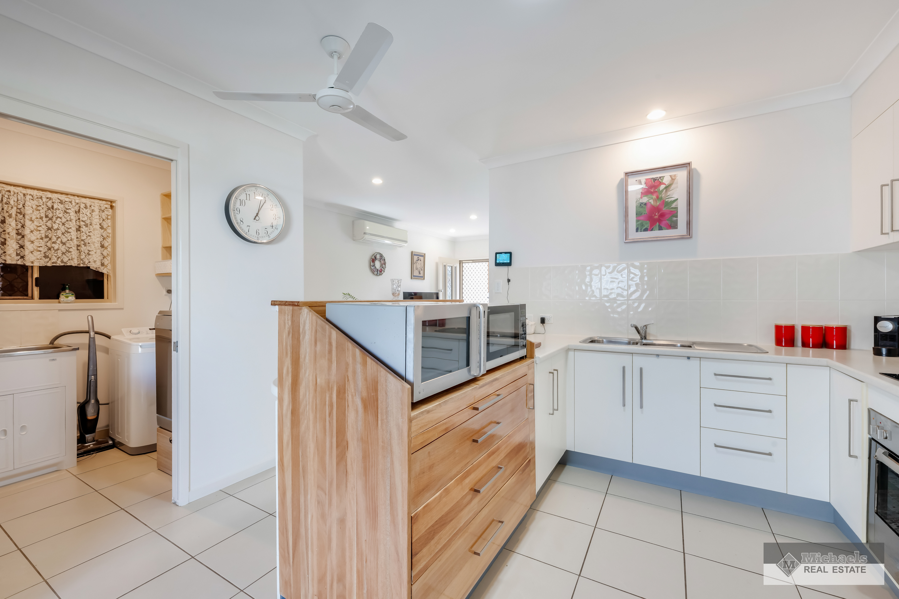 5 47 THABEBAN STREET, AVENELL HEIGHTS QLD 4670 - Image 9