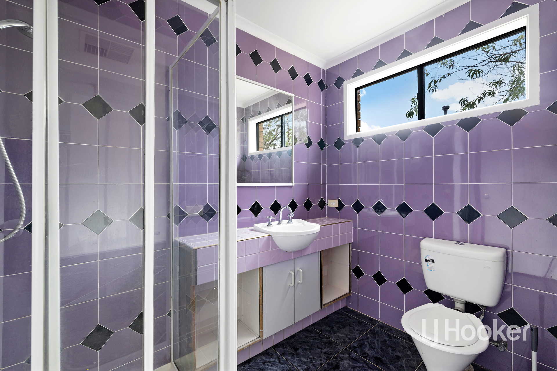 3-bedroom house at 28 MANATOKA CRESCENT, Hampton Park VIC 3976, Casey, Victoria