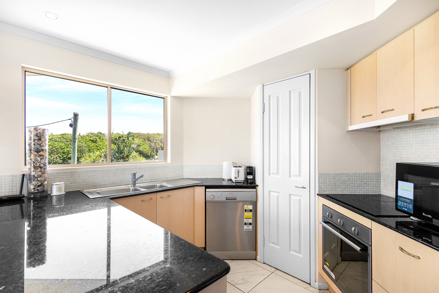 2-bedroom unit at 6 15 ANDREW STREET, POINT ARKWRIGHT QLD 4573, Sunshine Coast, Queensland