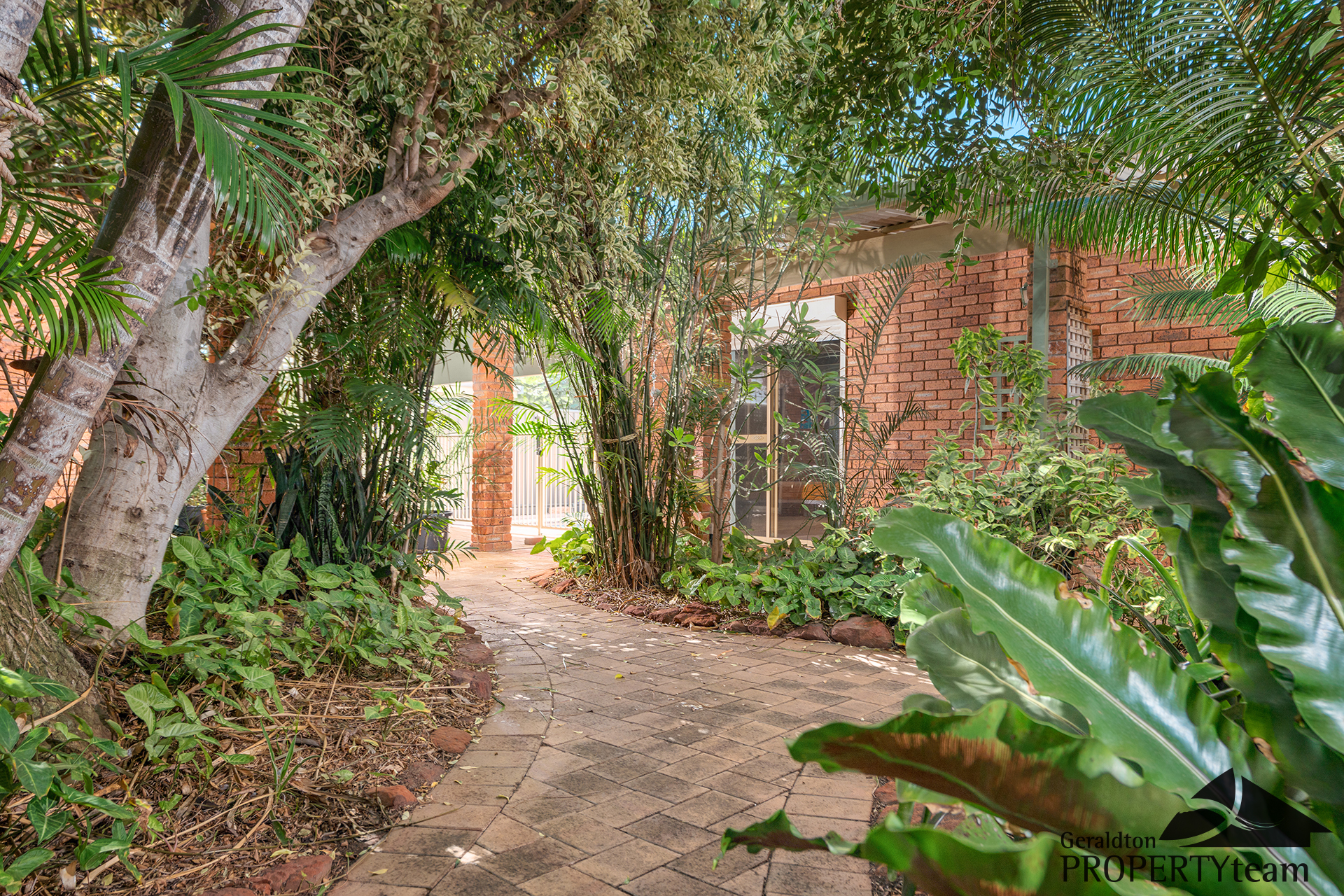 13 GANTHEAUME CRESCENT, Kalbarri WA 6536 - Image 1