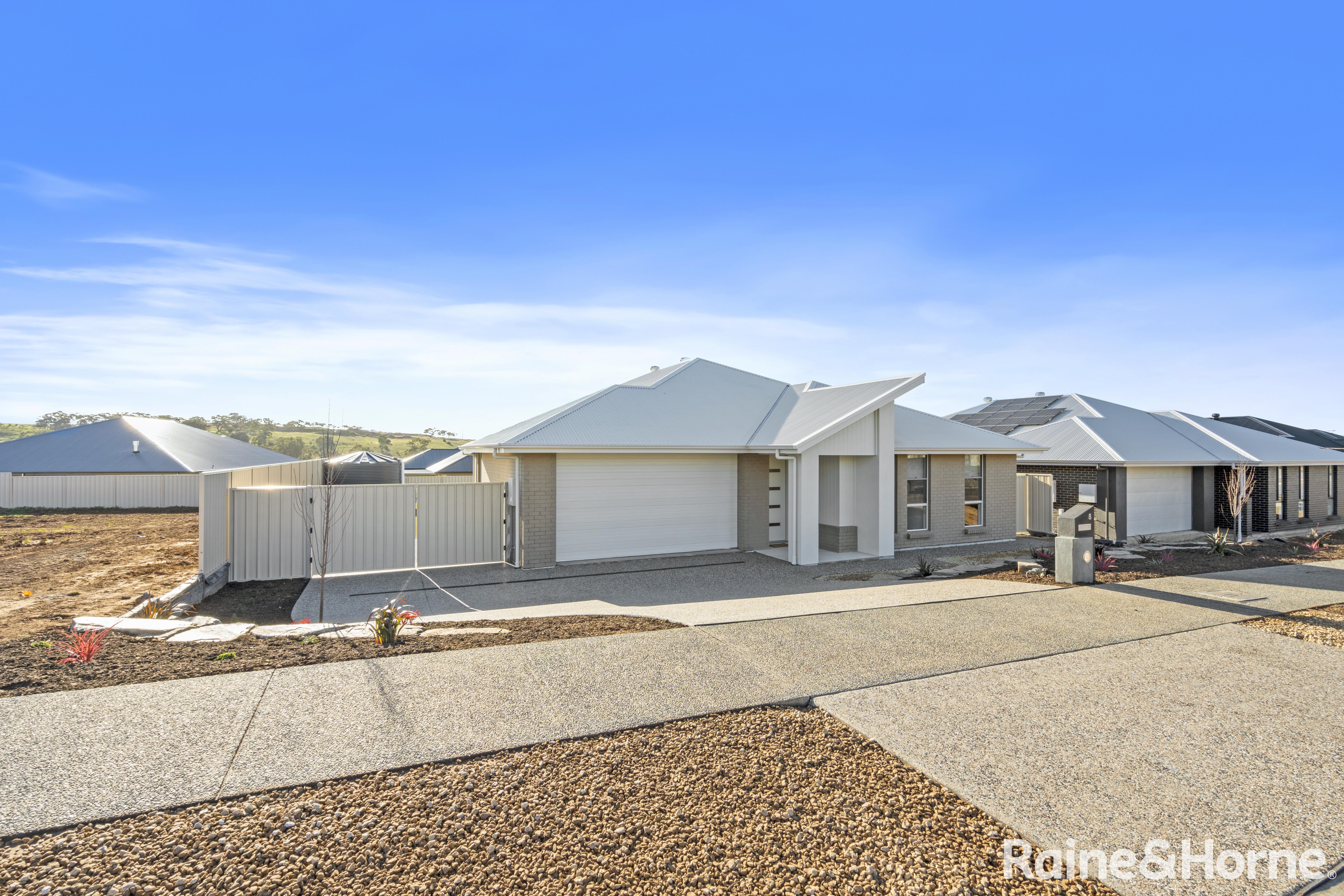 4-bedroom house at 8 Badcoe Crescent, Strathalbyn, SA 5255, Alexandrina, South Australia