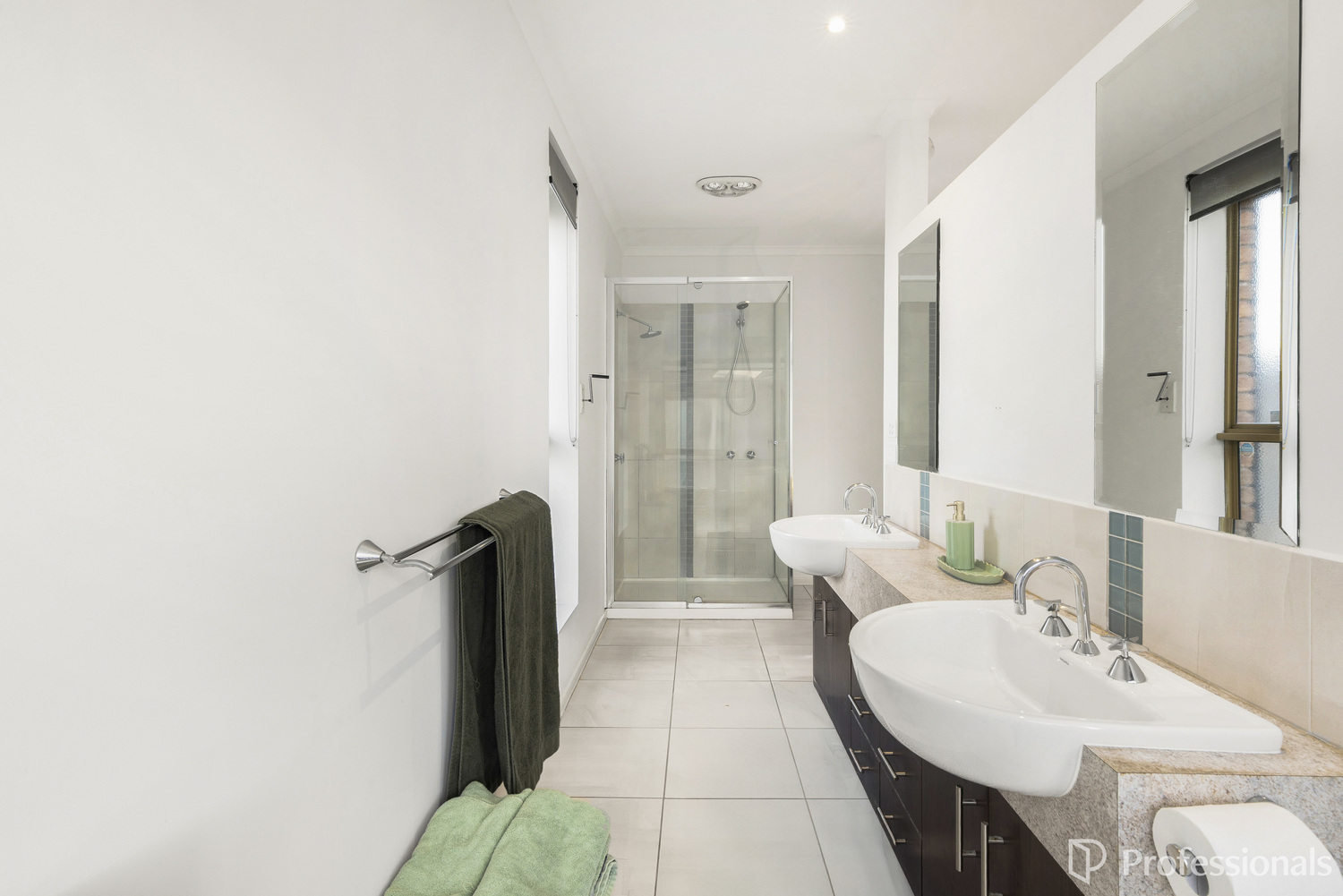 11 EAGLE TERRACE, Taylors Lakes VIC 3038 - Image 2