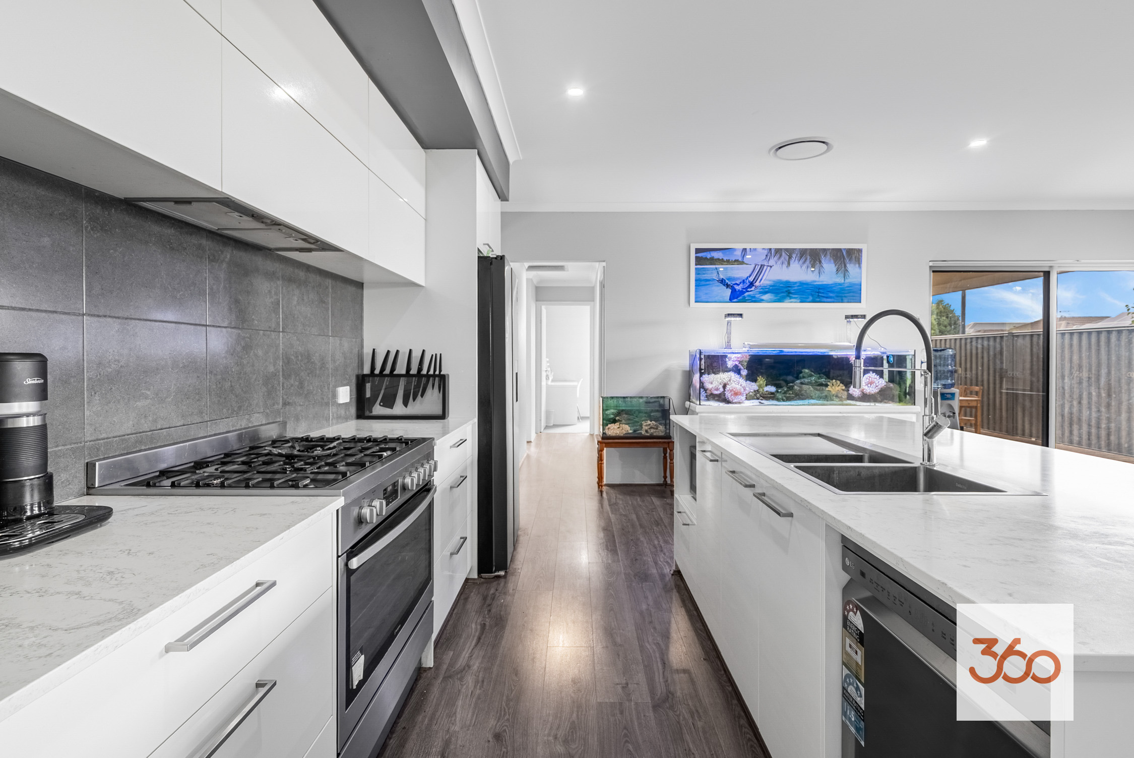 2 WRAYSBURY ROAD, Aveley WA 6069 - Image 5