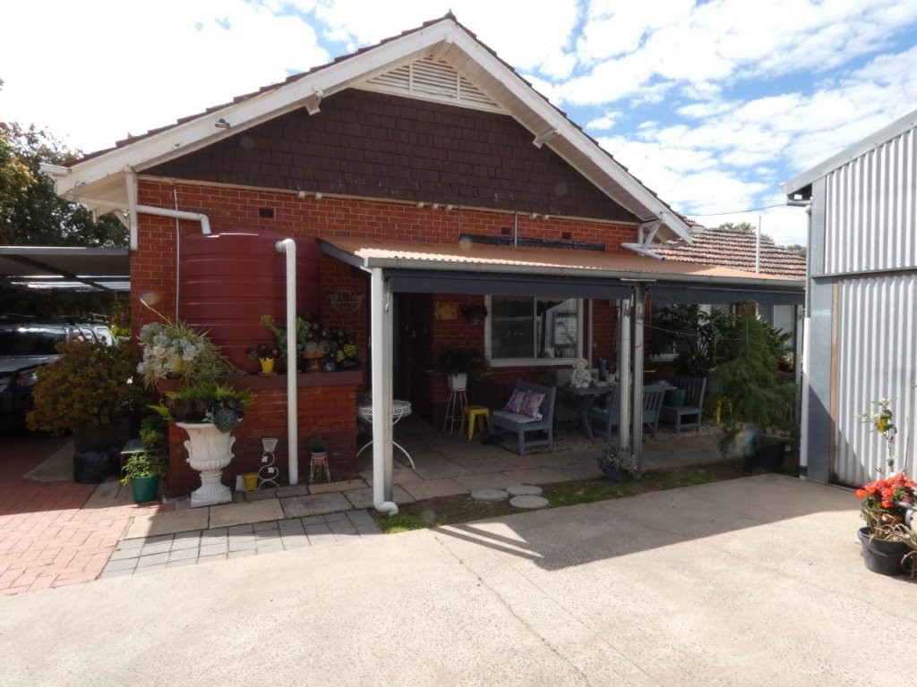 4-bedroom house at 214 Scott Street, Warracknabeal, VIC 3393, Yarriambiack, Victoria