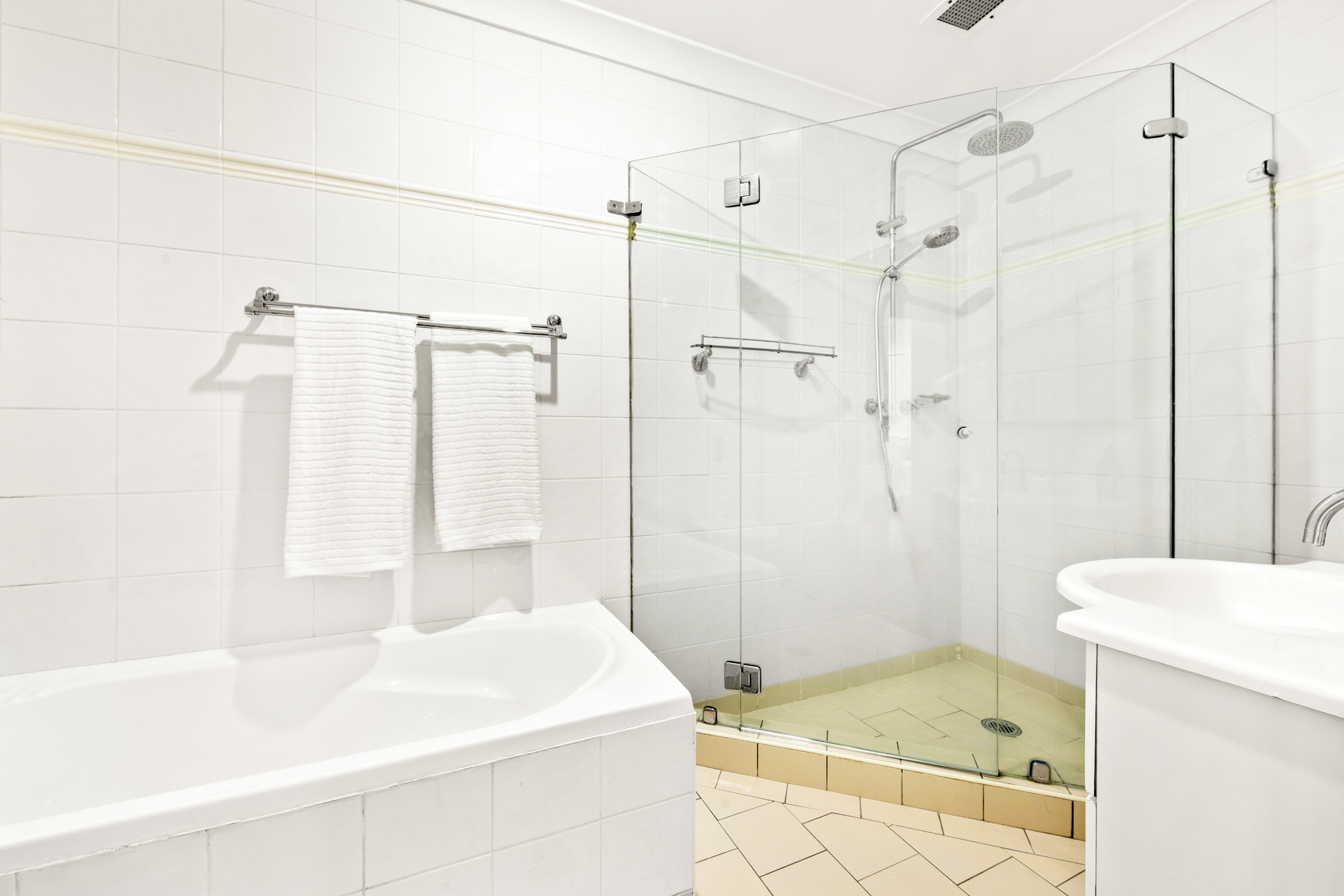 10 8-10 CROYDON STREET, CRONULLA NSW 2230 - Image 10