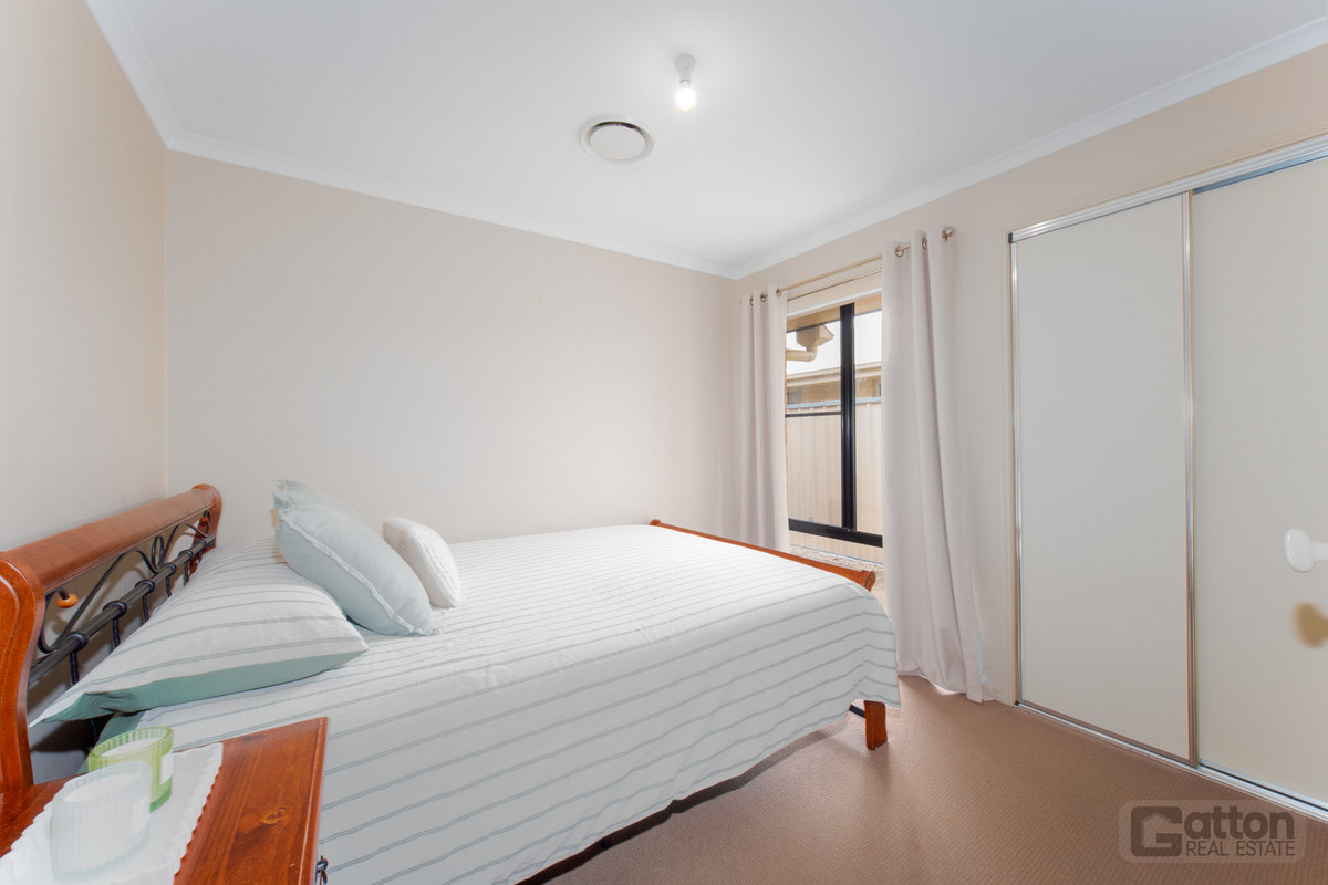 5-bedroom house at 56 Highview Avenue, Gatton, QLD 4343, Lockyer Valley, Queensland