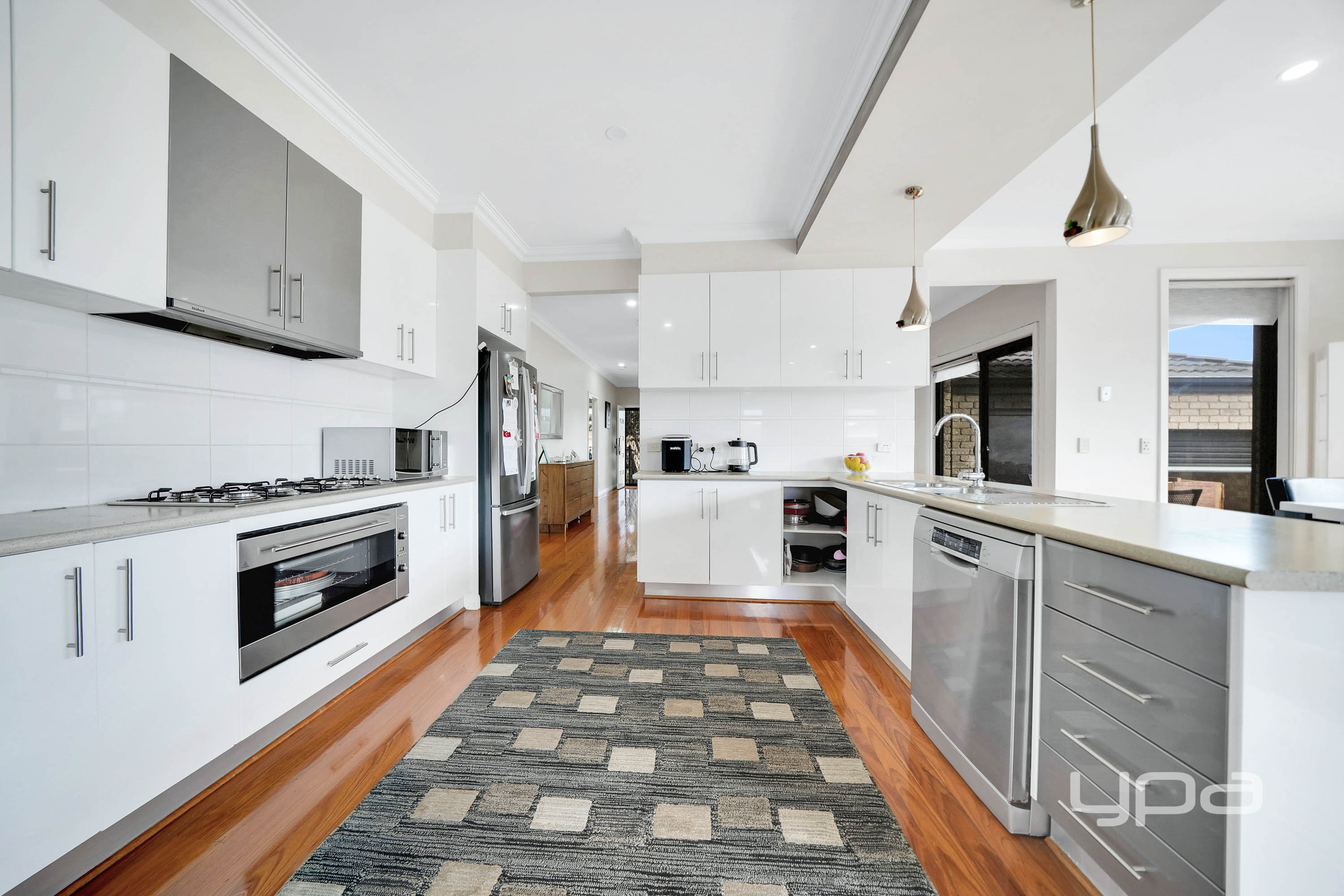 3-bedroom house at 16 TIGRIS COURT, Roxburgh Park VIC 3064, Hume, Victoria