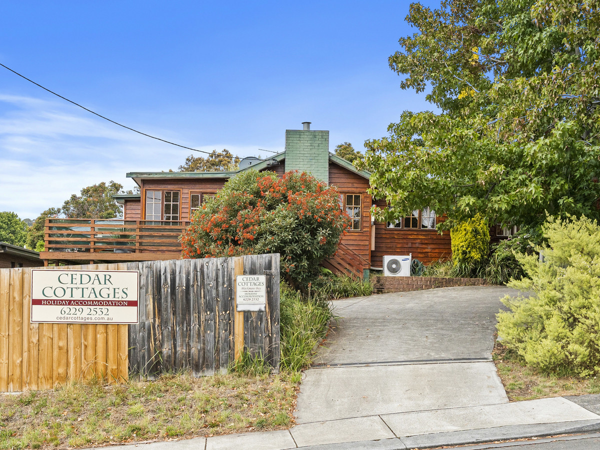 245 Roslyn Avenue, Blackmans Bay, TAS 7052 - Image 1