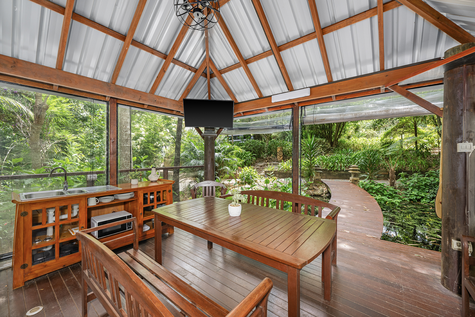 6-bedroom house at 100-120 Geissmann Drive, Tamborine Mountain, QLD 4272, Scenic Rim, Queensland