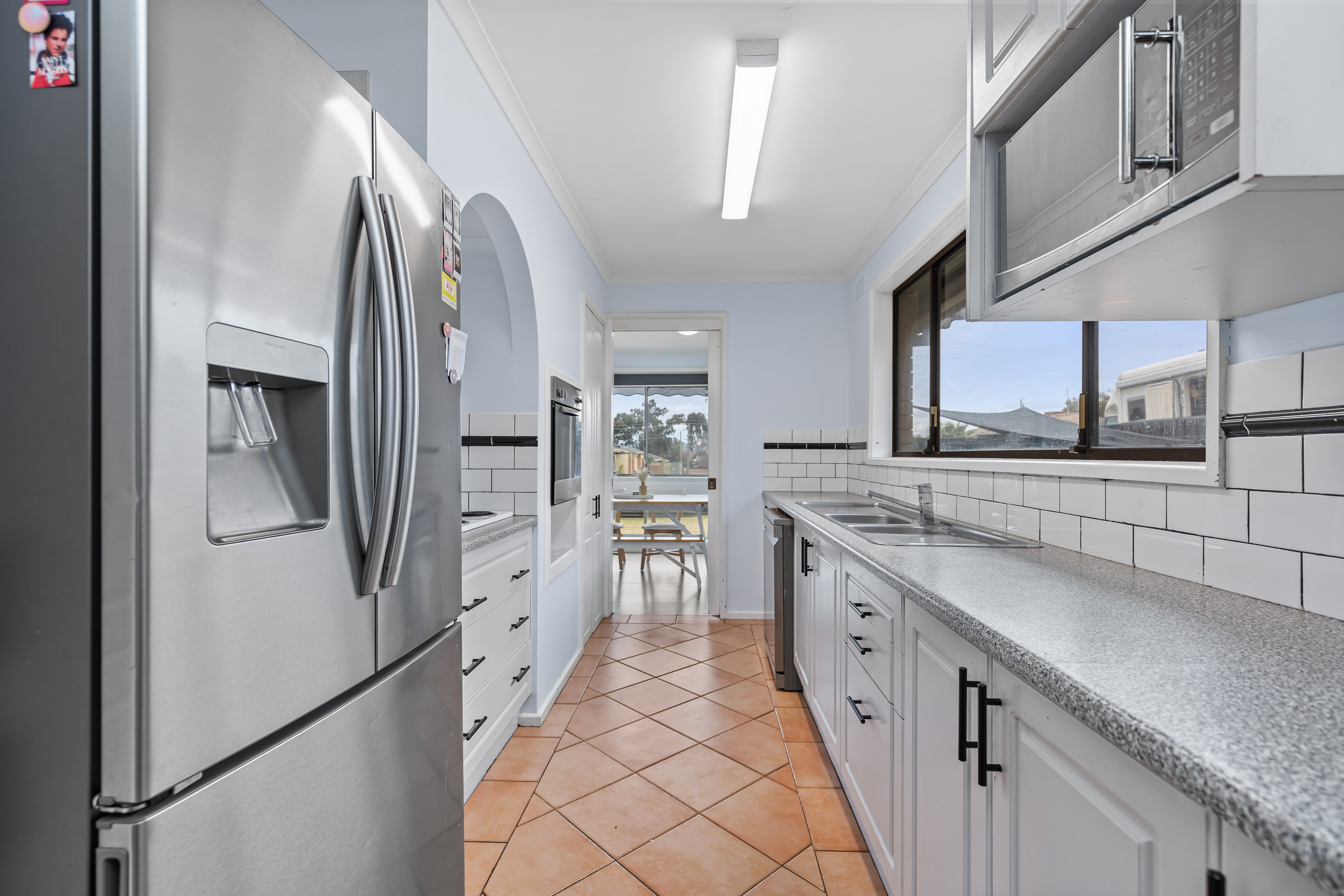 24 Merinda Crescent, Kooringal, NSW 2650 - Image 3