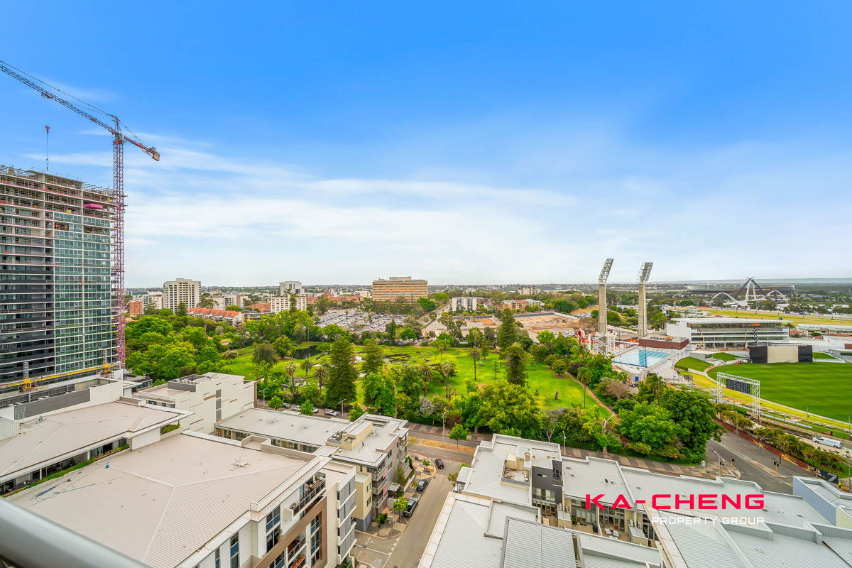 APARTMENT 1602 8 ADELAIDE TERRACE, EAST PERTH WA 6004 - Image 4