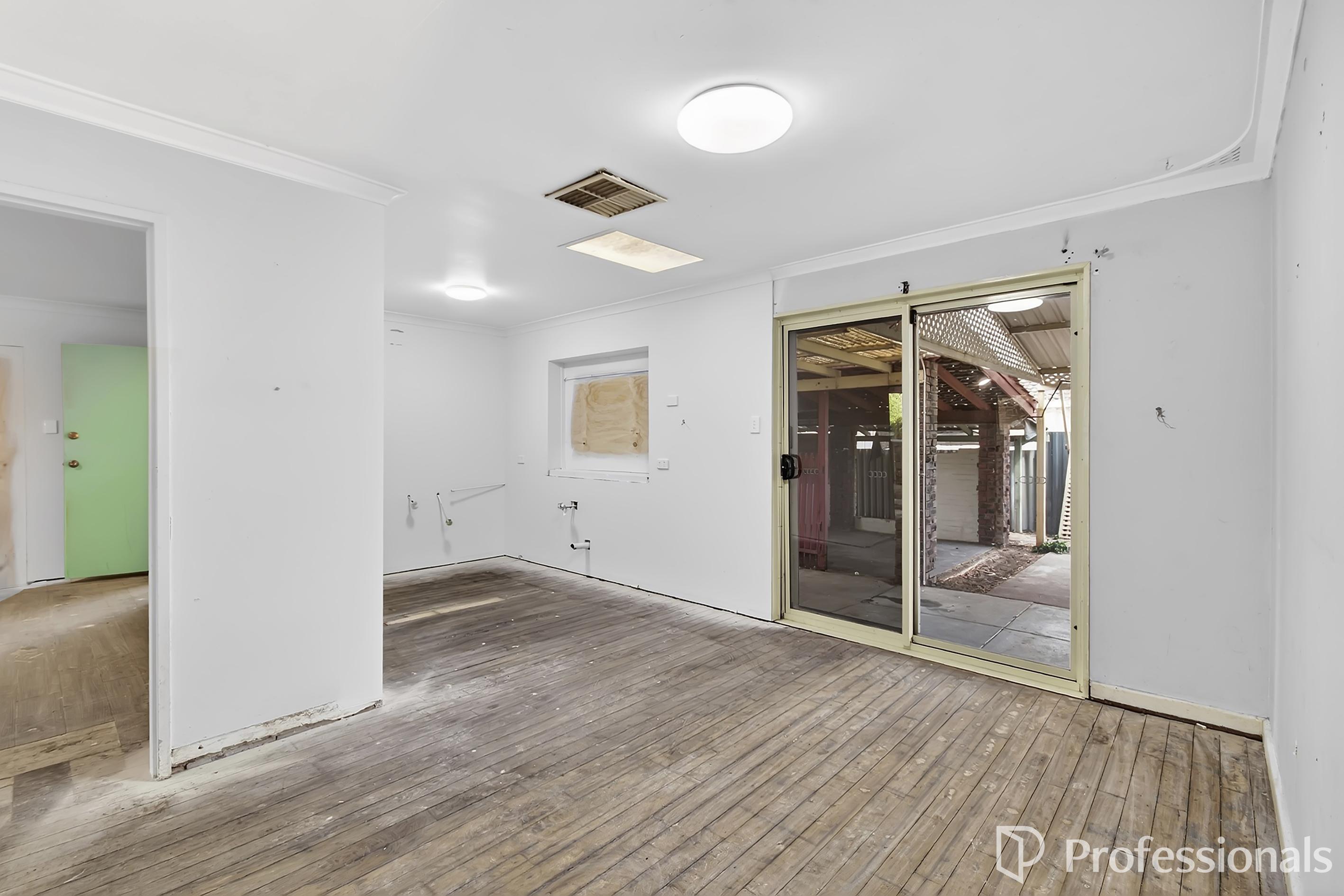 17 BRIGALOW WAY, Armadale WA 6112 - Image 9
