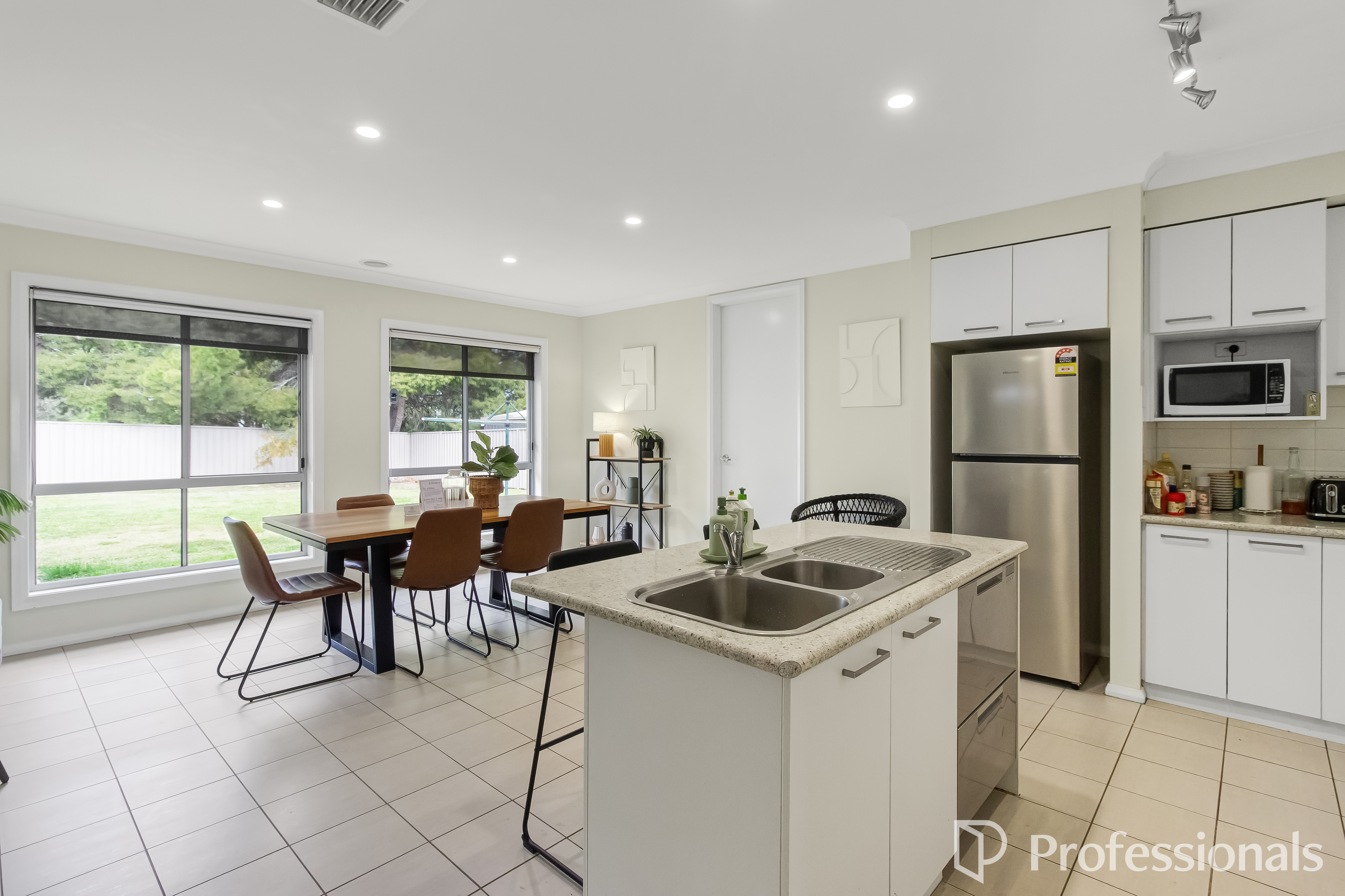 3-bedroom house at 52 Messenger Avenue, Boorooma, NSW 2650, Wagga Wagga, New South Wales