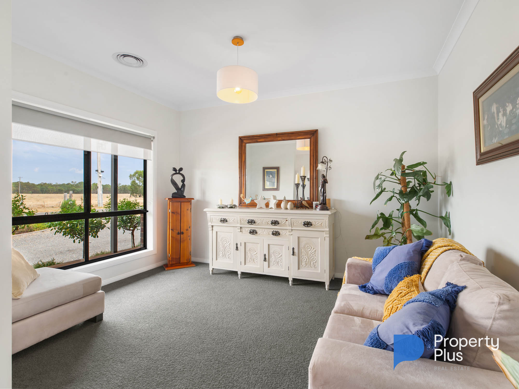 4-bedroom house at 15-17 Wright Street, Charlton, VIC 3525, Buloke, Victoria