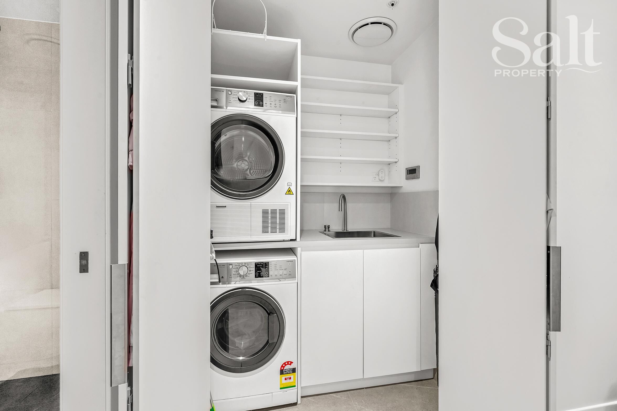 1-bedroom unit at 408/31 Honeysuckle Drive, Newcastle, NSW 2300, Newcastle, New South Wales