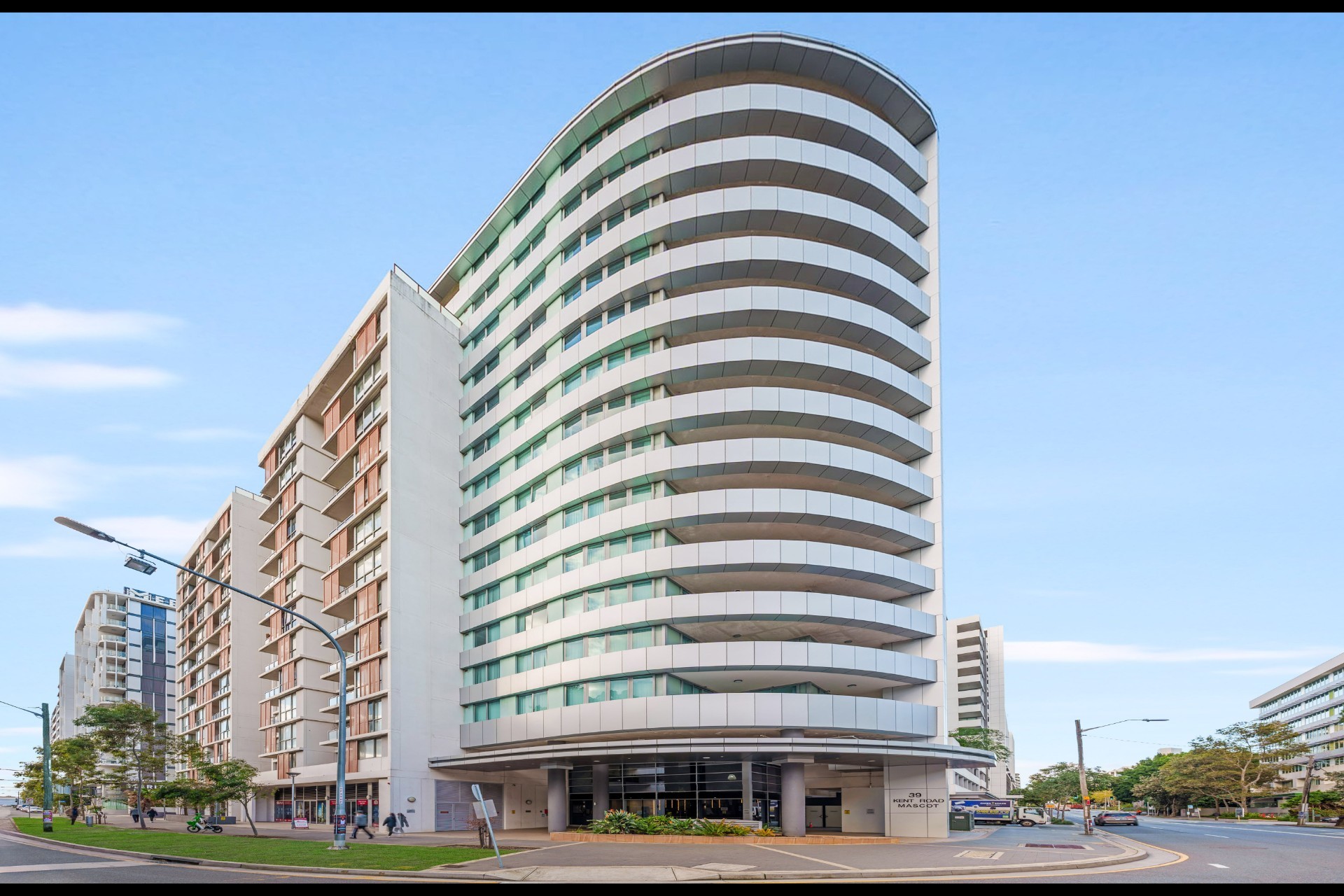 811/39 Kent Road, Mascot, NSW 2020 - Image 9