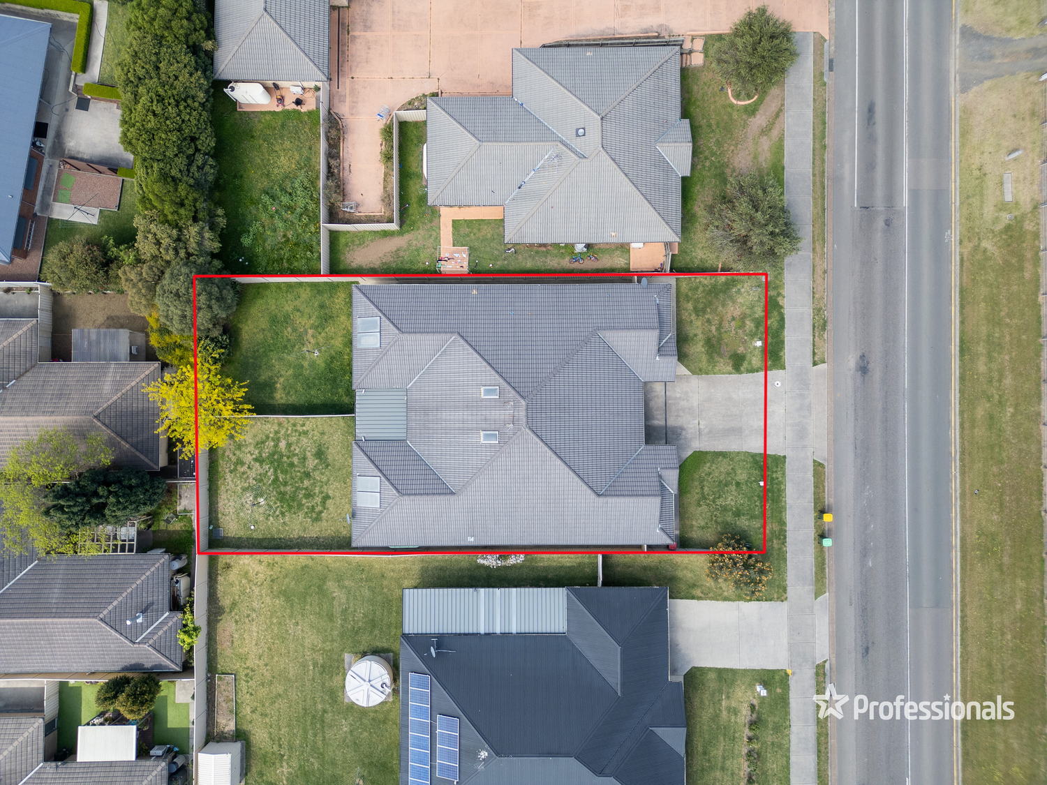 3-bedroom unit at A /9 Skellatar Stock Route, Muswellbrook, Nsw, 2333, Muswellbrook, New South Wales
