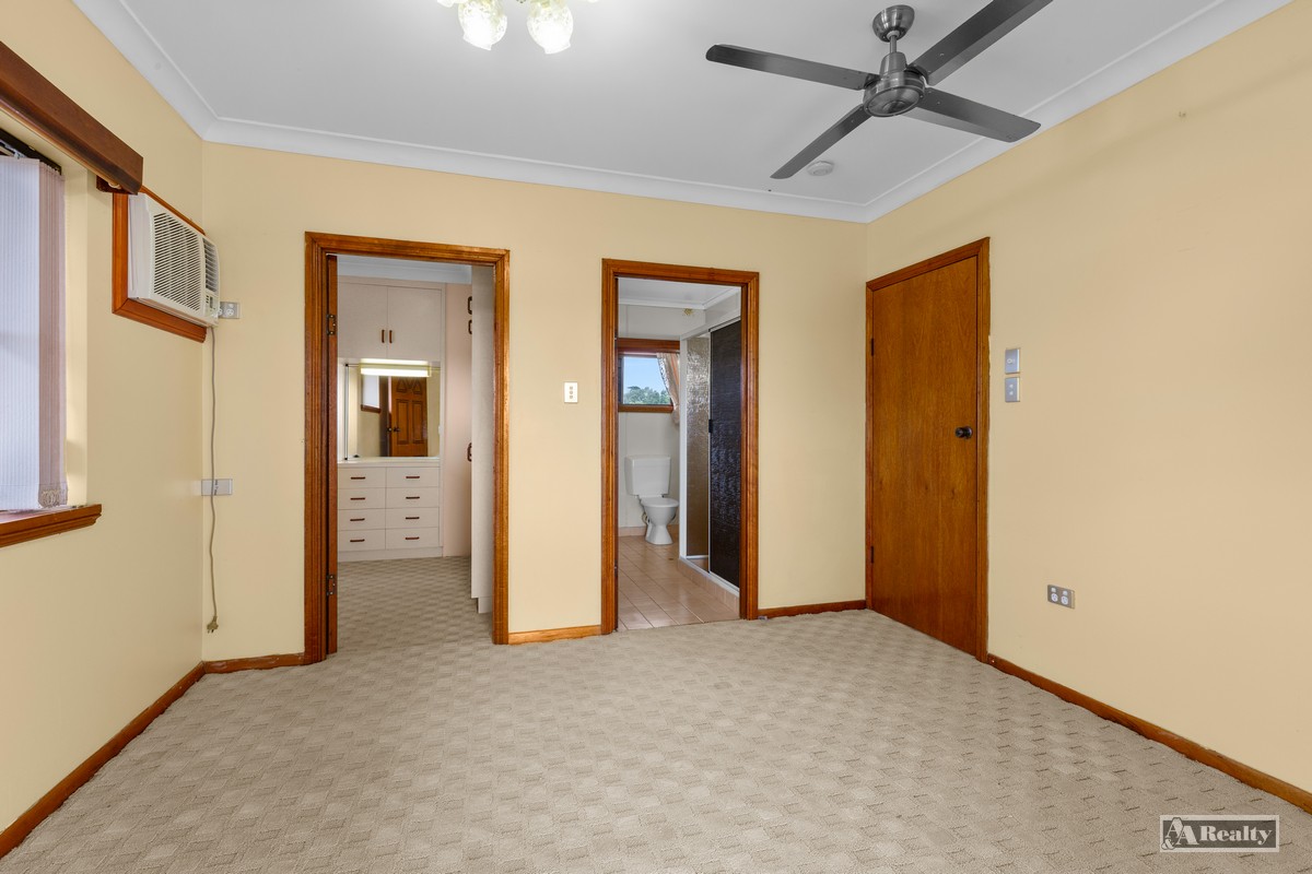 5 Sydney Smith Street, Kurrimine Beach, QLD 4871 - Image 9