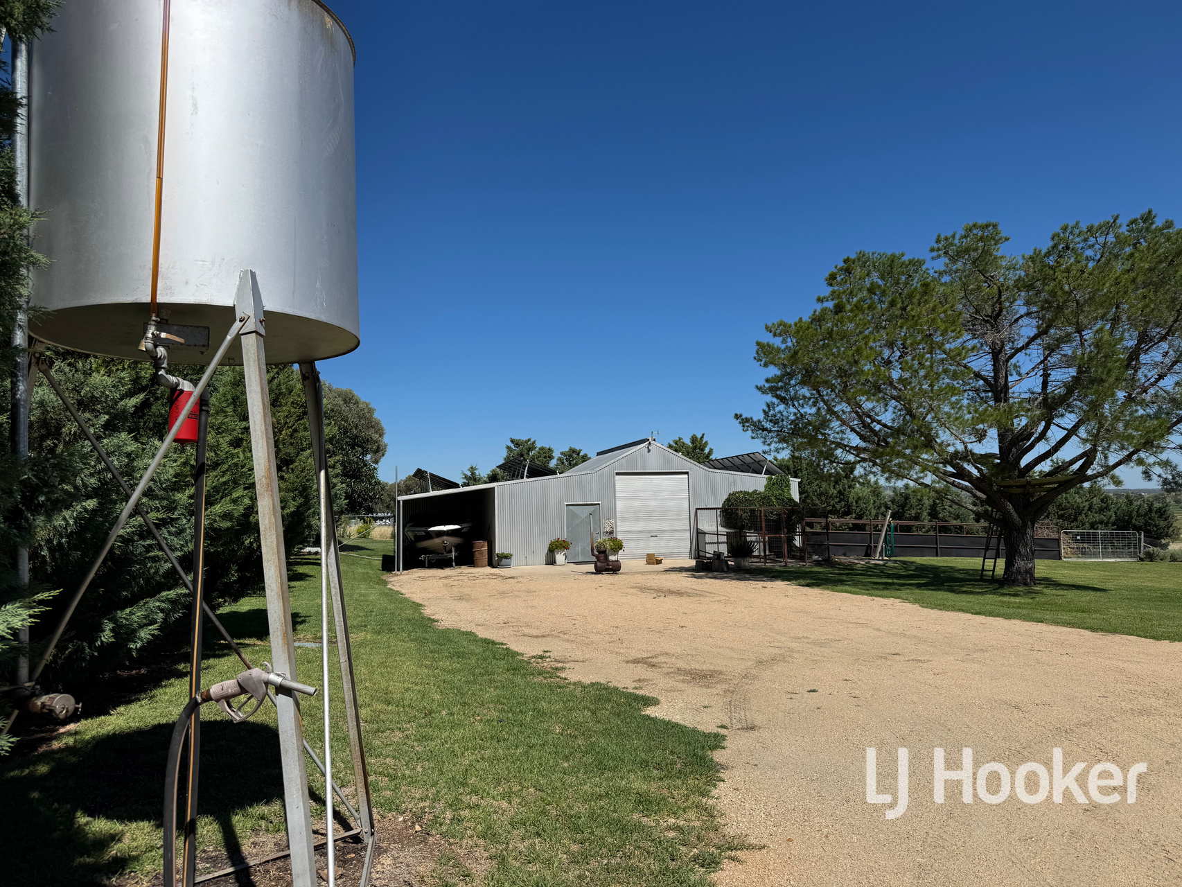 5-bedroom unit at 71 Gillespies Lane, Inverell, Nsw, 2360, Inverell, New South Wales