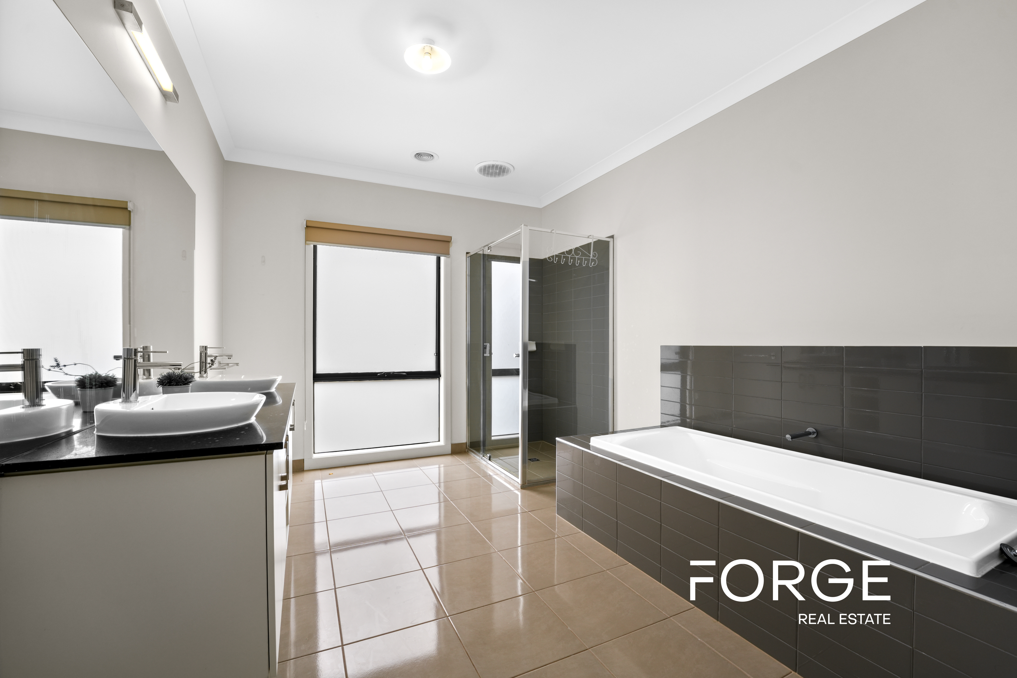 24 CERRIDWEN STREET, Epping VIC 3076 - Image 10