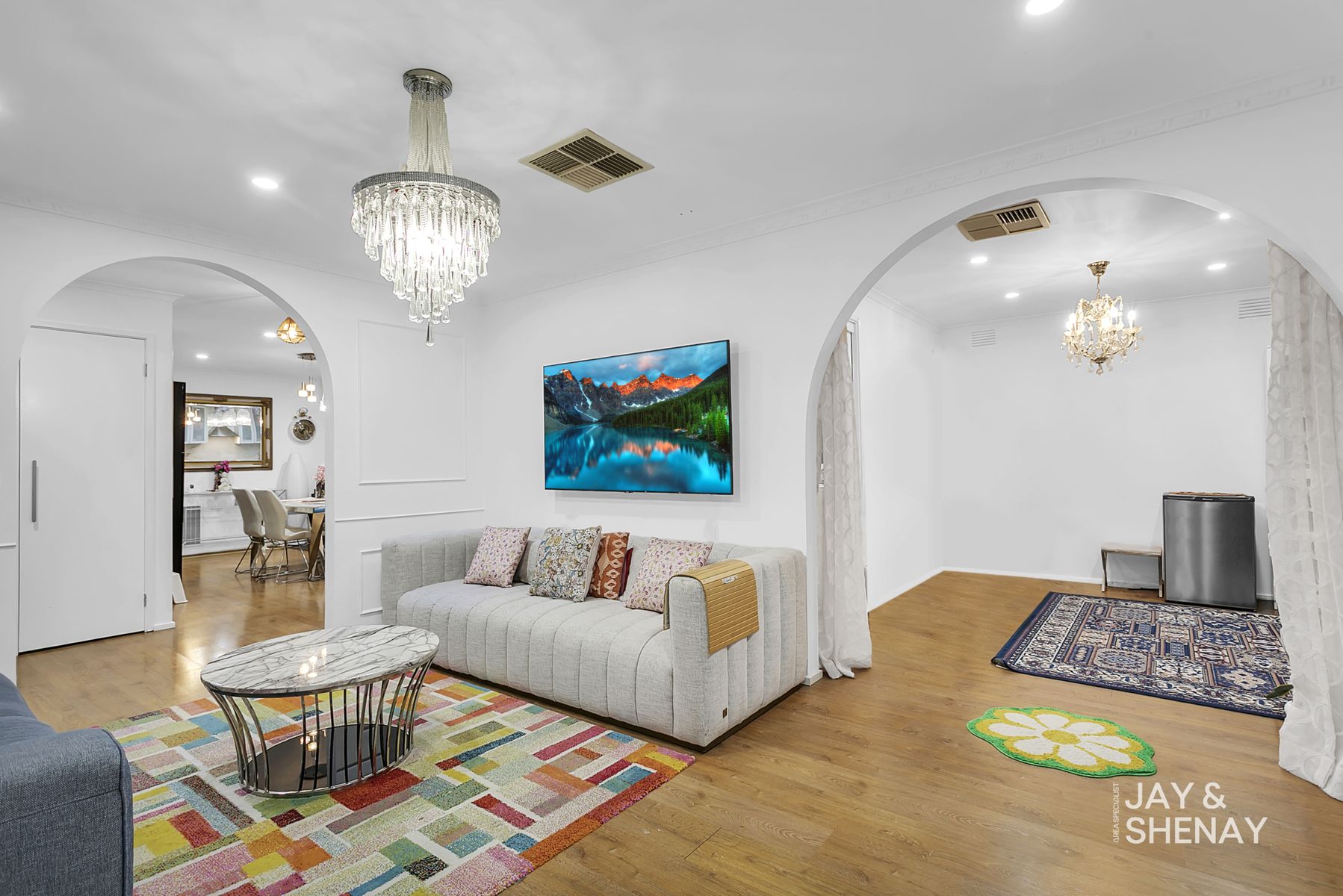 13 WILLIAM PERRY CLOSE, Endeavour Hills VIC 3802 - Image 2