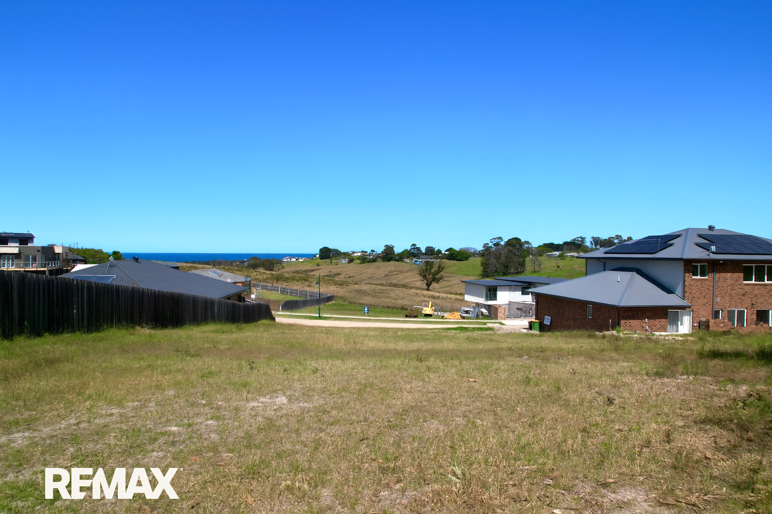 20 Riviera Court, Lakes Entrance, Vic, 3909 - Image 1