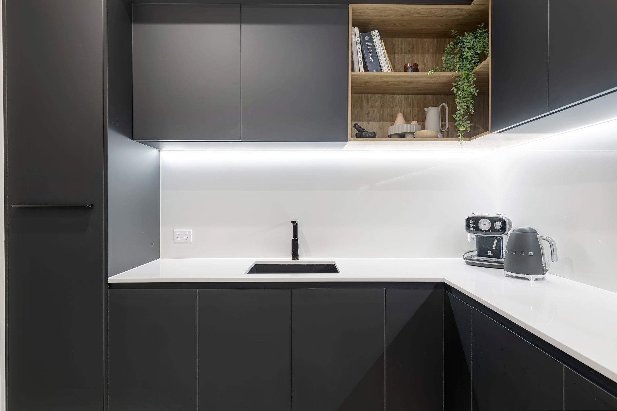 15 Formby Street, Calamvale, QLD 4116 - Image 2