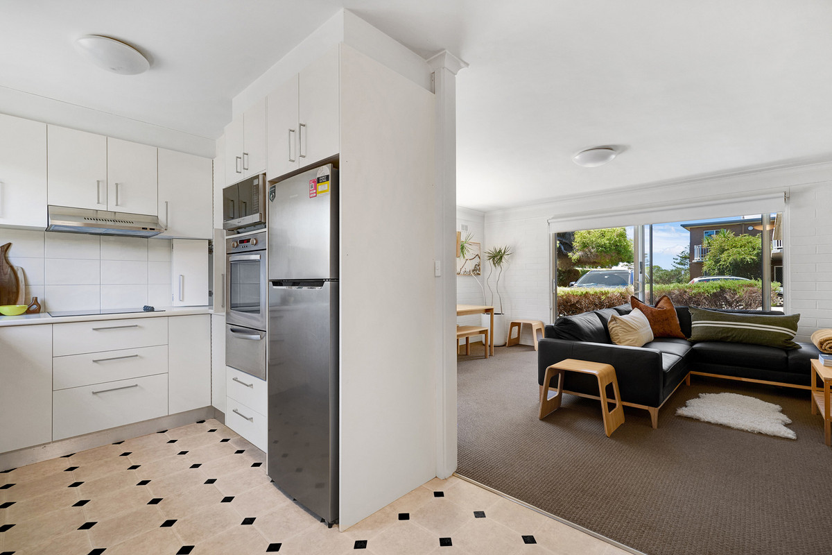 3-bedroom unit at 6/3 The Esplanade, Torquay, Vic, 3228, Surf Coast, Victoria