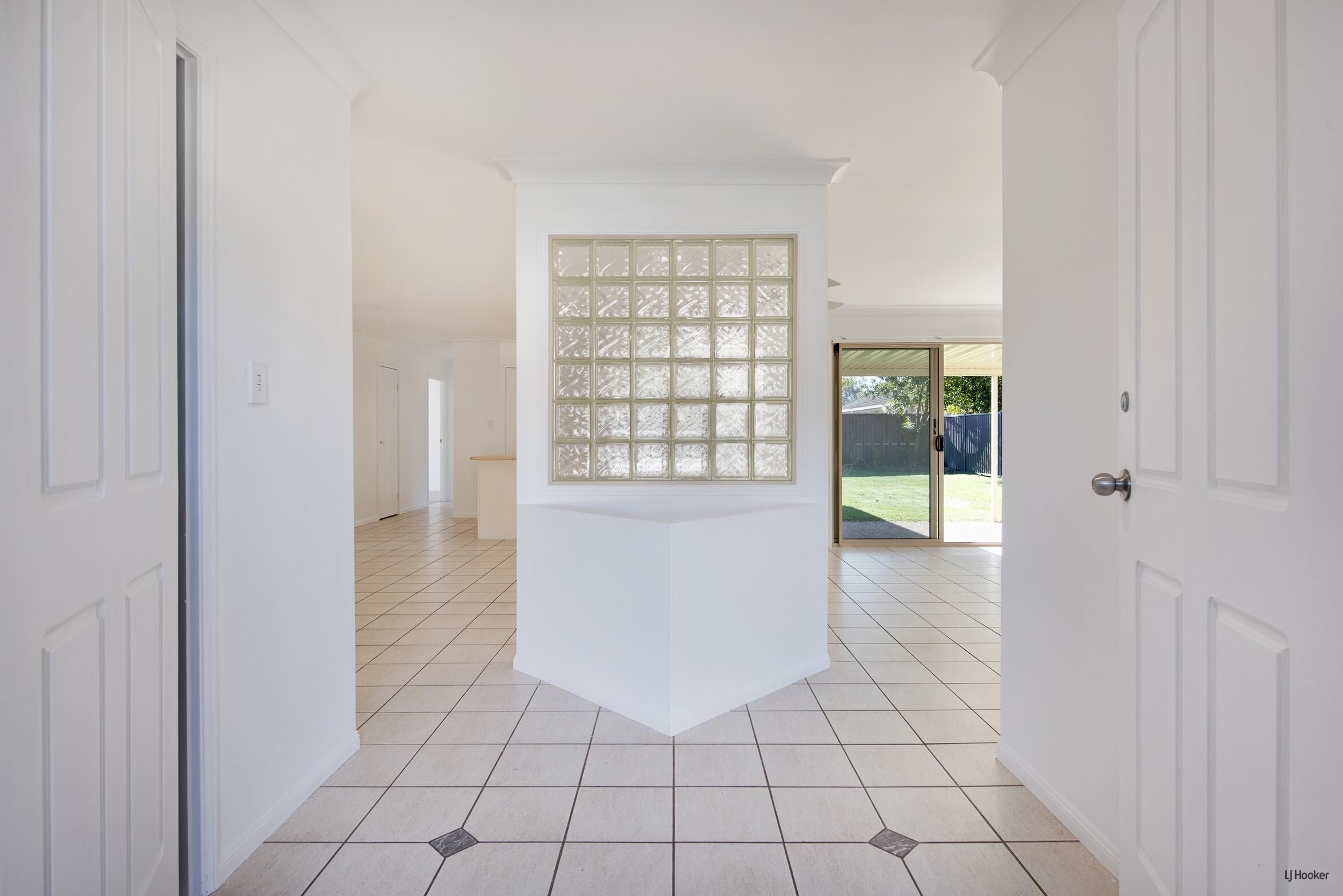 16 Chippendale Crescent, Currumbin Waters, QLD 4223 - Image 2