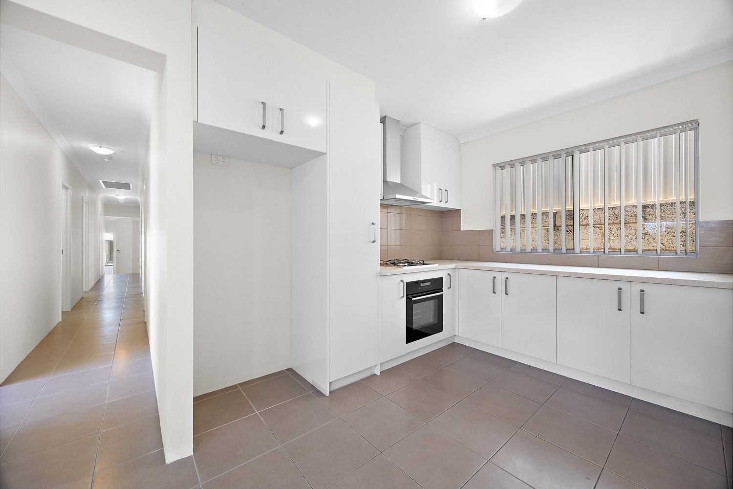 4 10 DUKE STREET, BENTLEY WA 6102 - Image 5