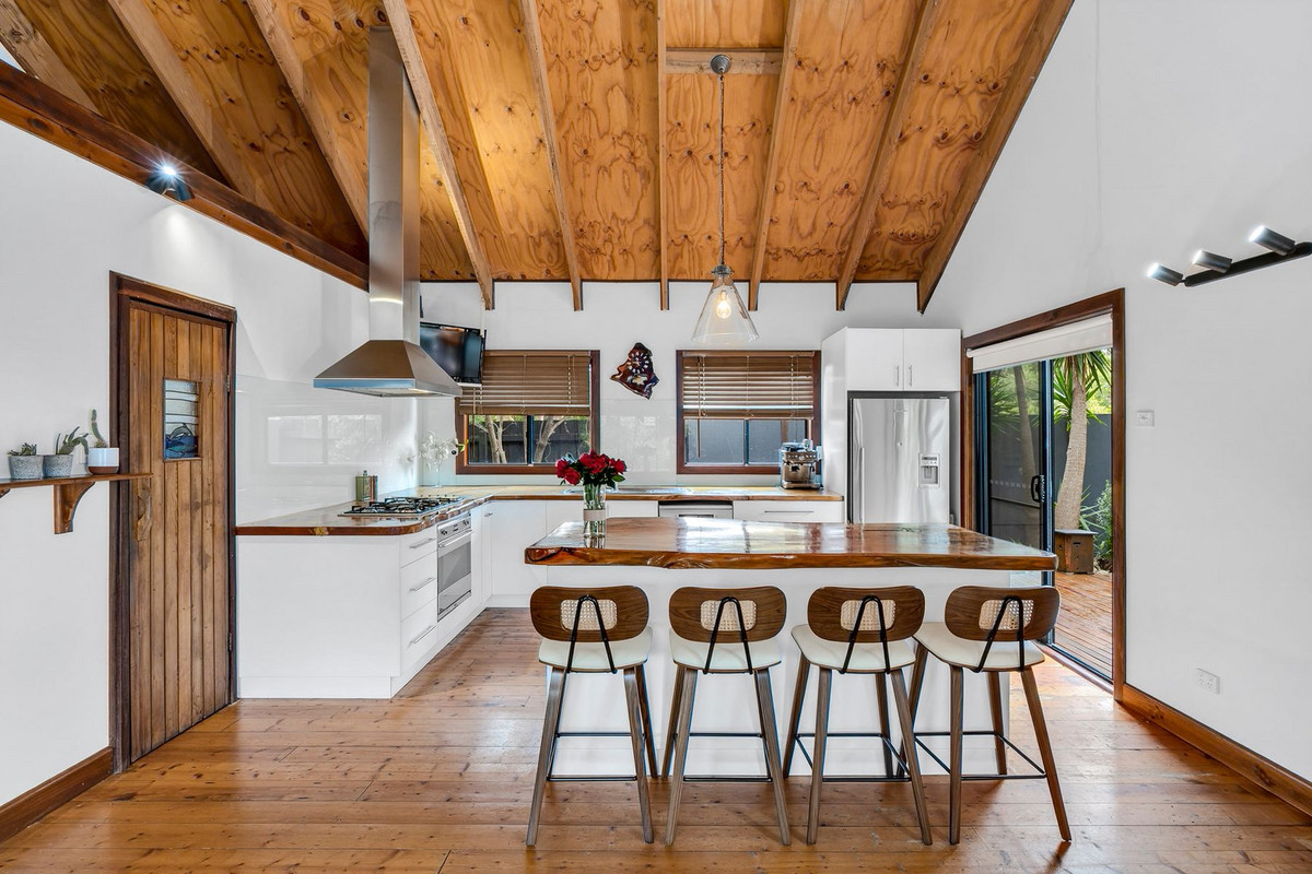 19 RIVERSIDE DRIVE, Torquay VIC 3228 - Image 6