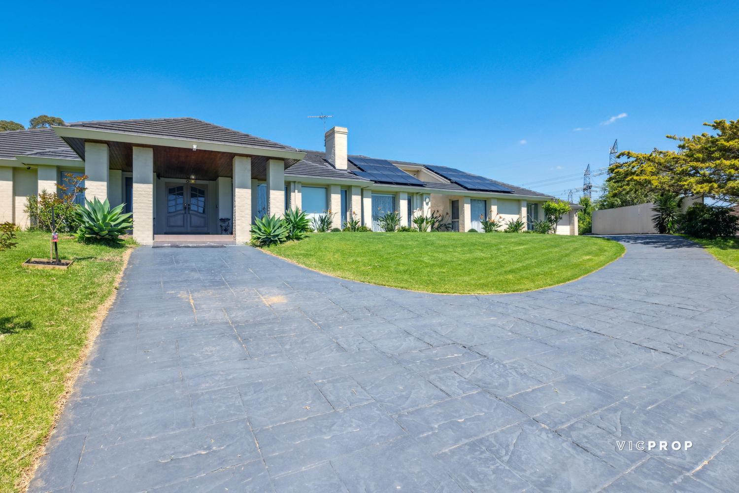 5-bedroom house at 4 Meaka Court, Warrandyte, VIC 3113, Manningham, Victoria