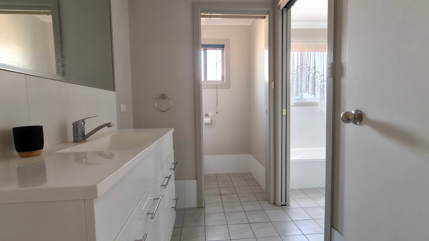 41 FEDERATION STREET, Gilgandra NSW 2827 - Image 10