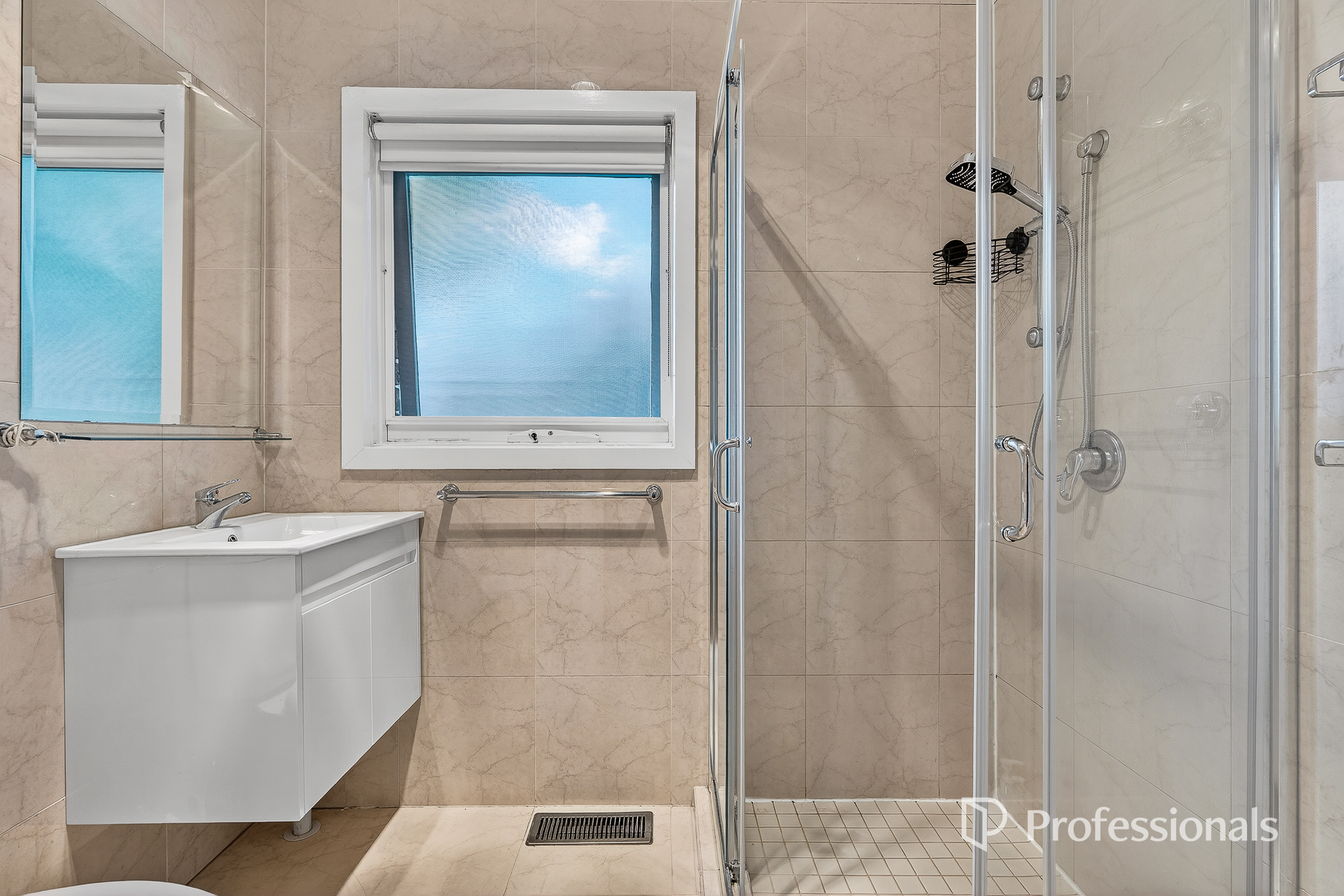 1/16 Neville Street, Carnegie, VIC 3163 - Image 3