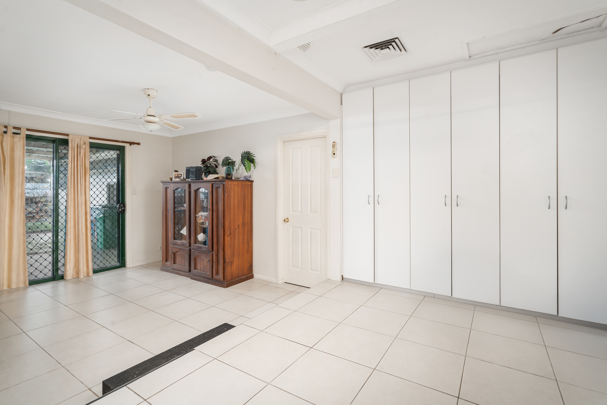 8-bedroom house at 45 Adelaide Street, Oxley Park, NSW 2760, Penrith, New South Wales