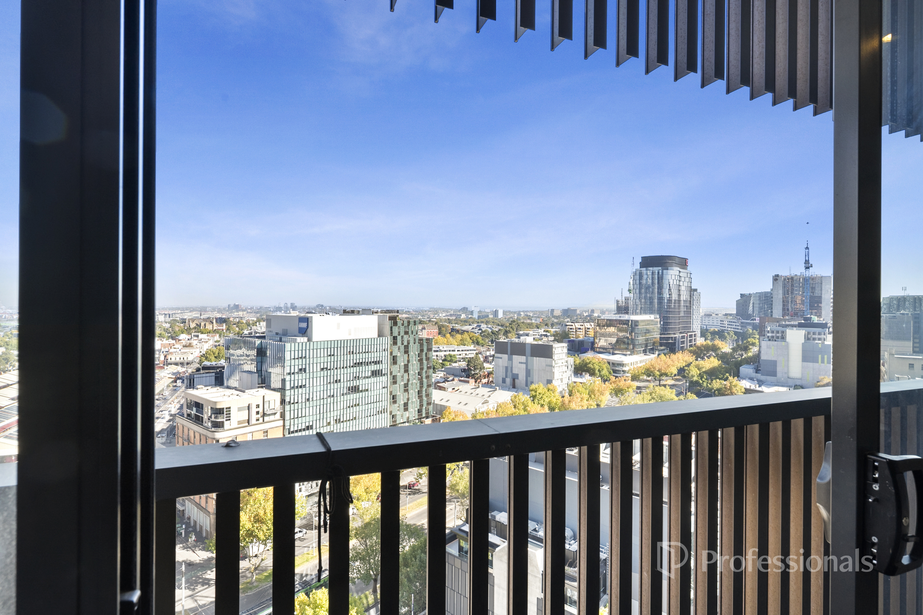 1802/6 Leicester Street, Carlton, Vic, 3053 - Image 4