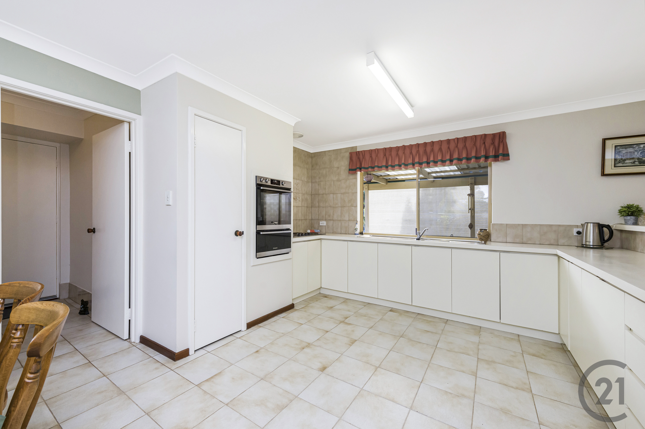 36 WOOLEEN STREET, Golden Bay WA 6174 - Image 10