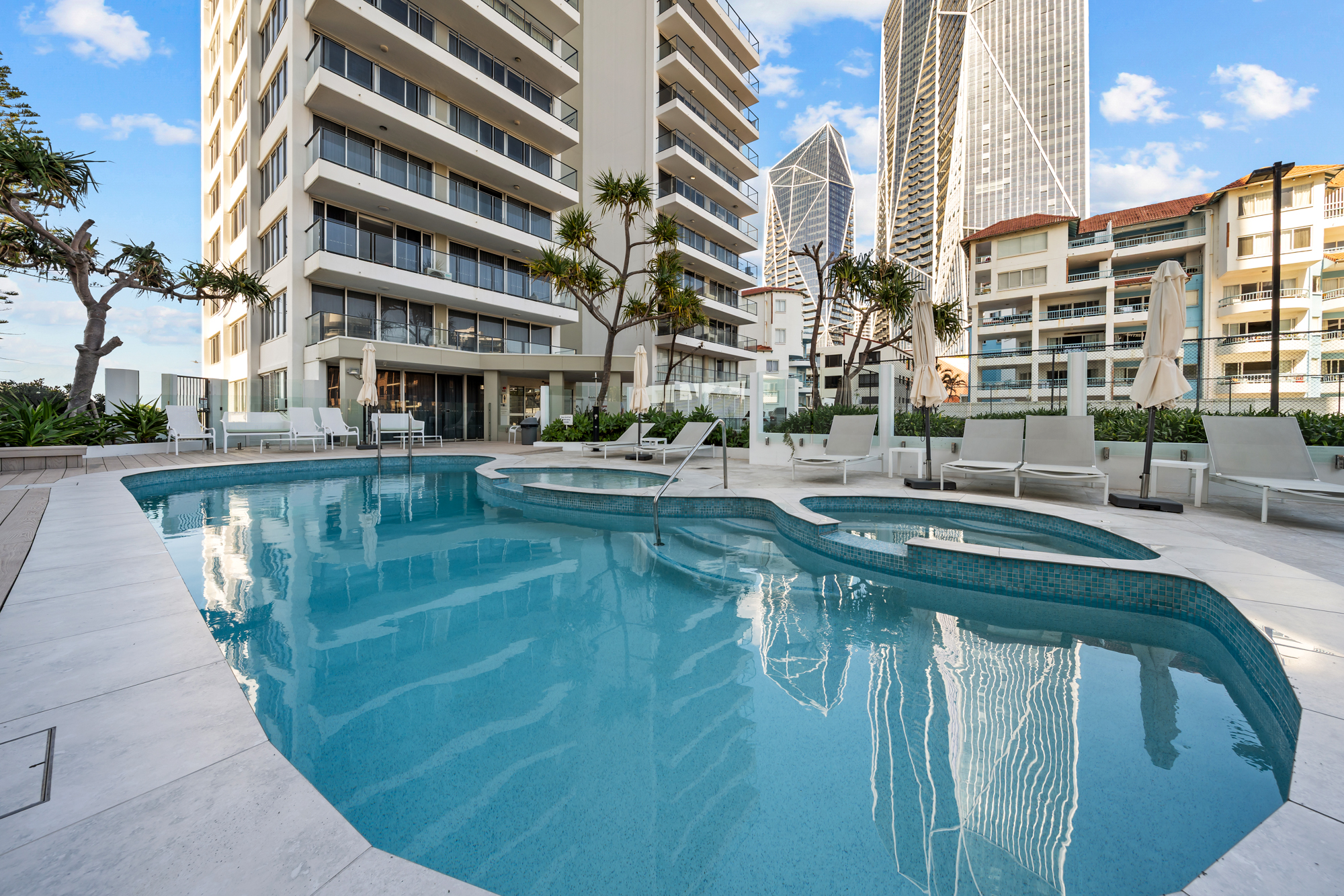 3-bedroom unit at 16 20 Old Burleigh Road, Surfers Paradise QLD 4217, Gold Coast, Queensland