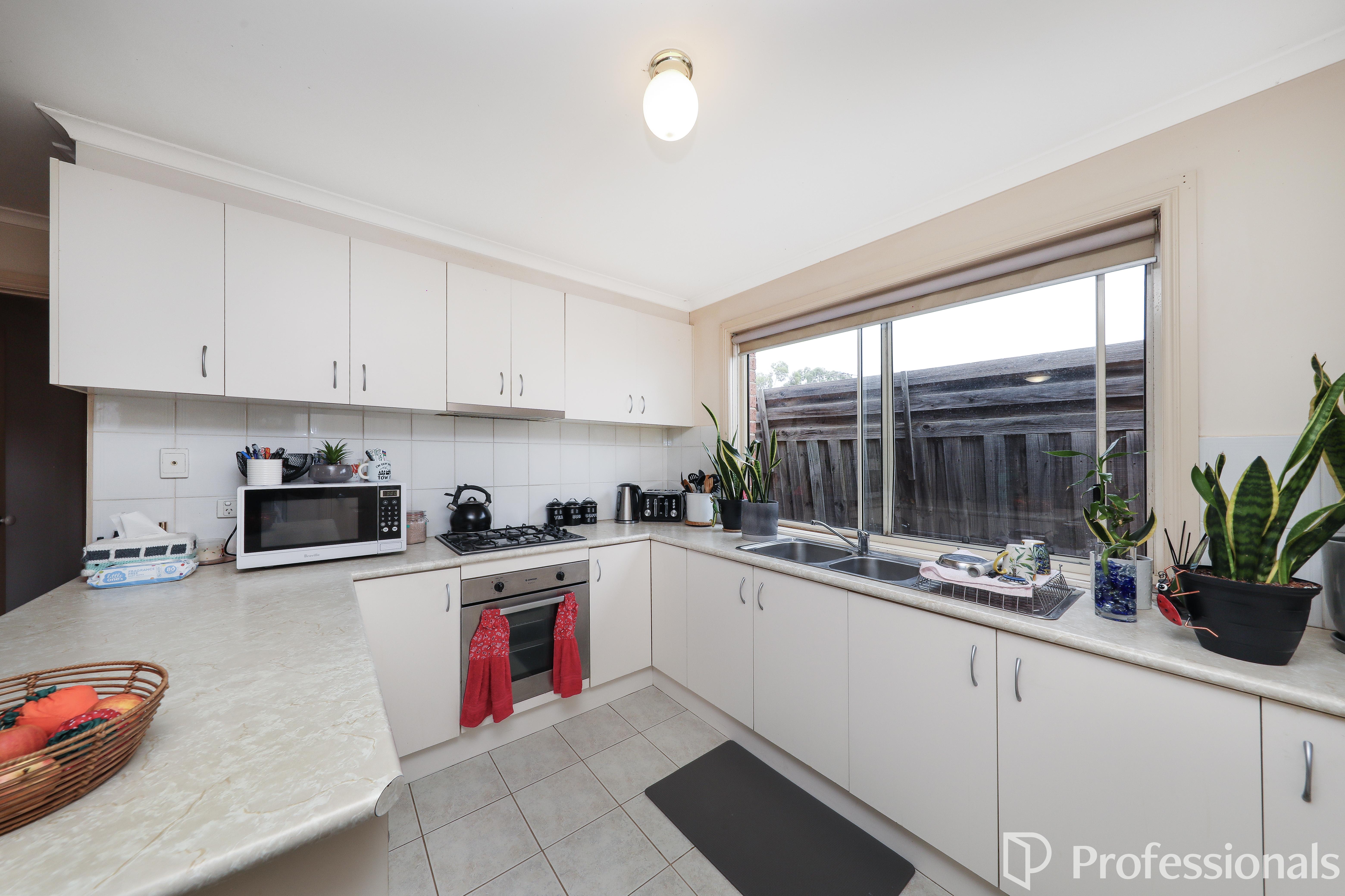 20 PHILLIP STREET, Melton South VIC 3338 - Image 2