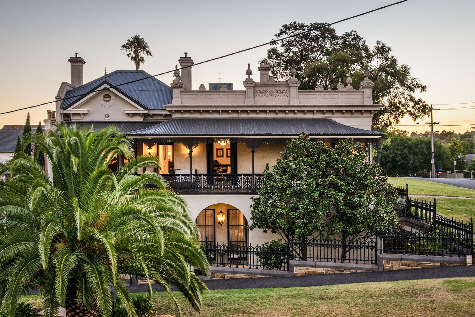 49 Rowan Street, Bendigo, VIC 3550 - Image 1