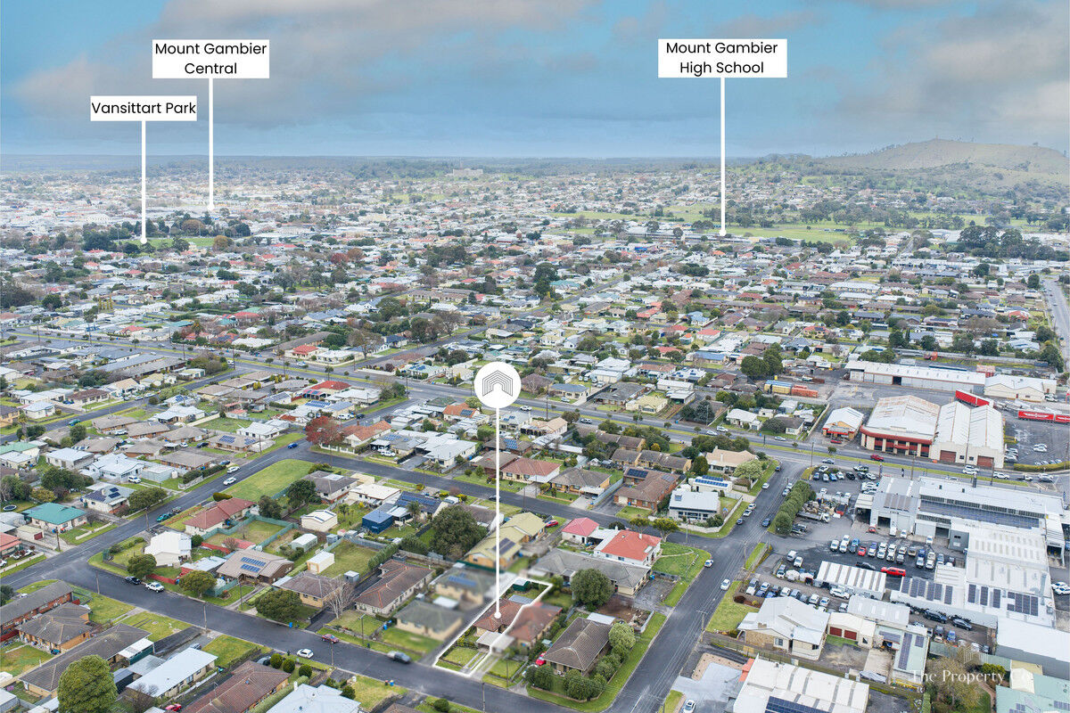 2-bedroom unit at 1/9 Marara Street, Mount Gambier, SA 5290, Mount Gambier, South Australia