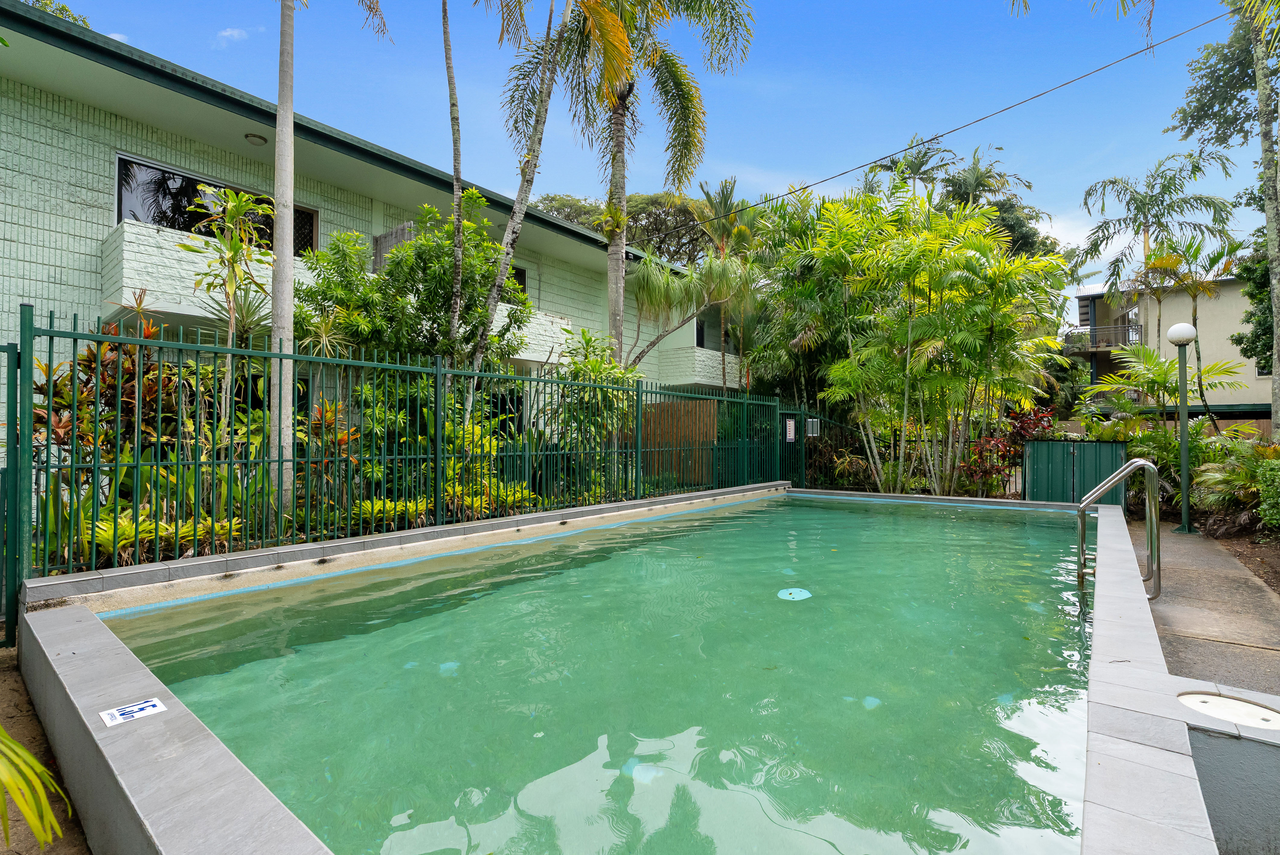 2 199 MCLEOD STREET, CAIRNS NORTH QLD 4870 - Image 1