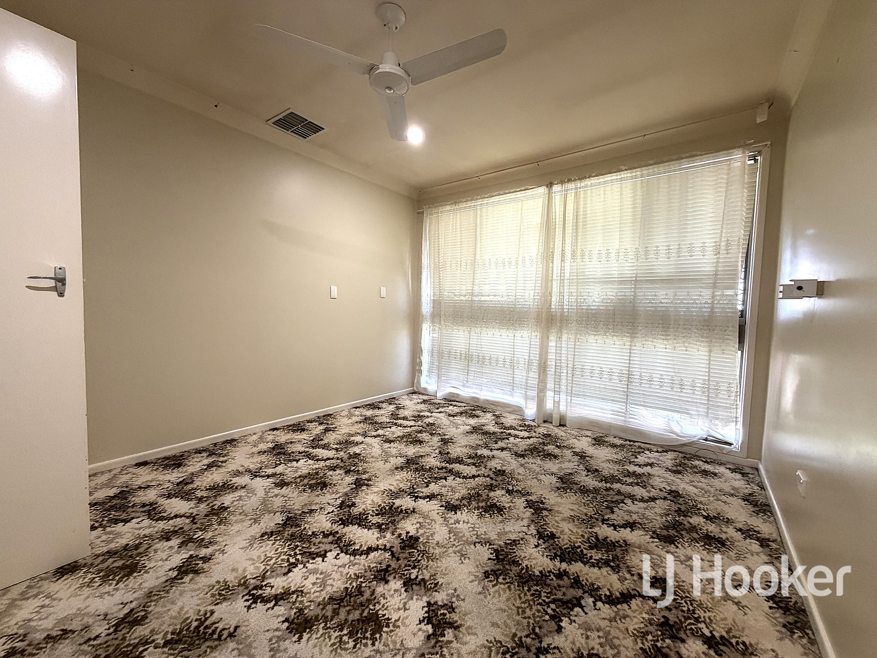 3-bedroom unit at 1/82 Lawrence Street, Inverell, NSW 2360, Inverell, New South Wales