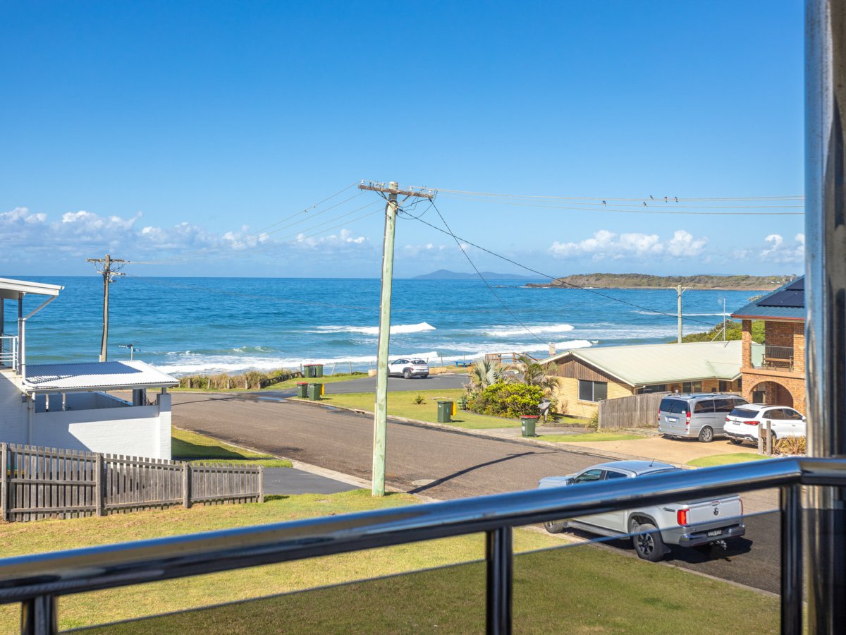 2-bedroom unit at 1/6 Ocean Drive, Wallabi Point, NSW 2430, Mid-Coast, New South Wales