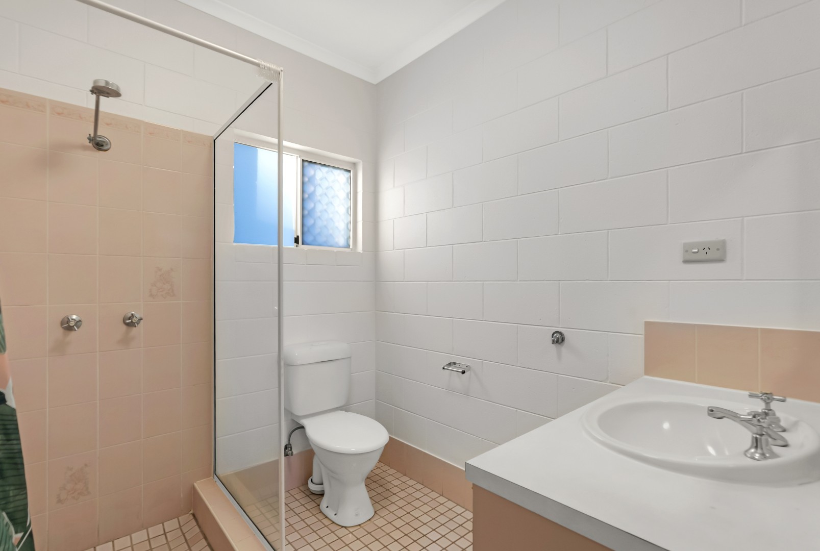 4-bedroom unit at 30 LEEUWIN CRESCENT, Bentley Park QLD 4869, Cairns, Queensland