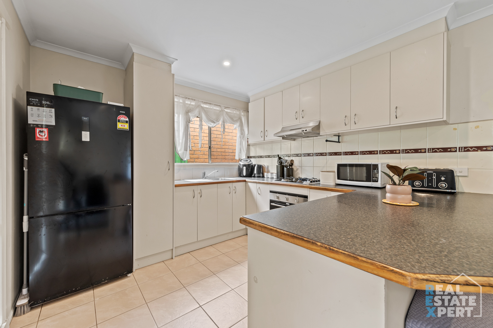 3-bedroom house at 6 NILUFA COURT, Hampton Park VIC 3976, , Victoria