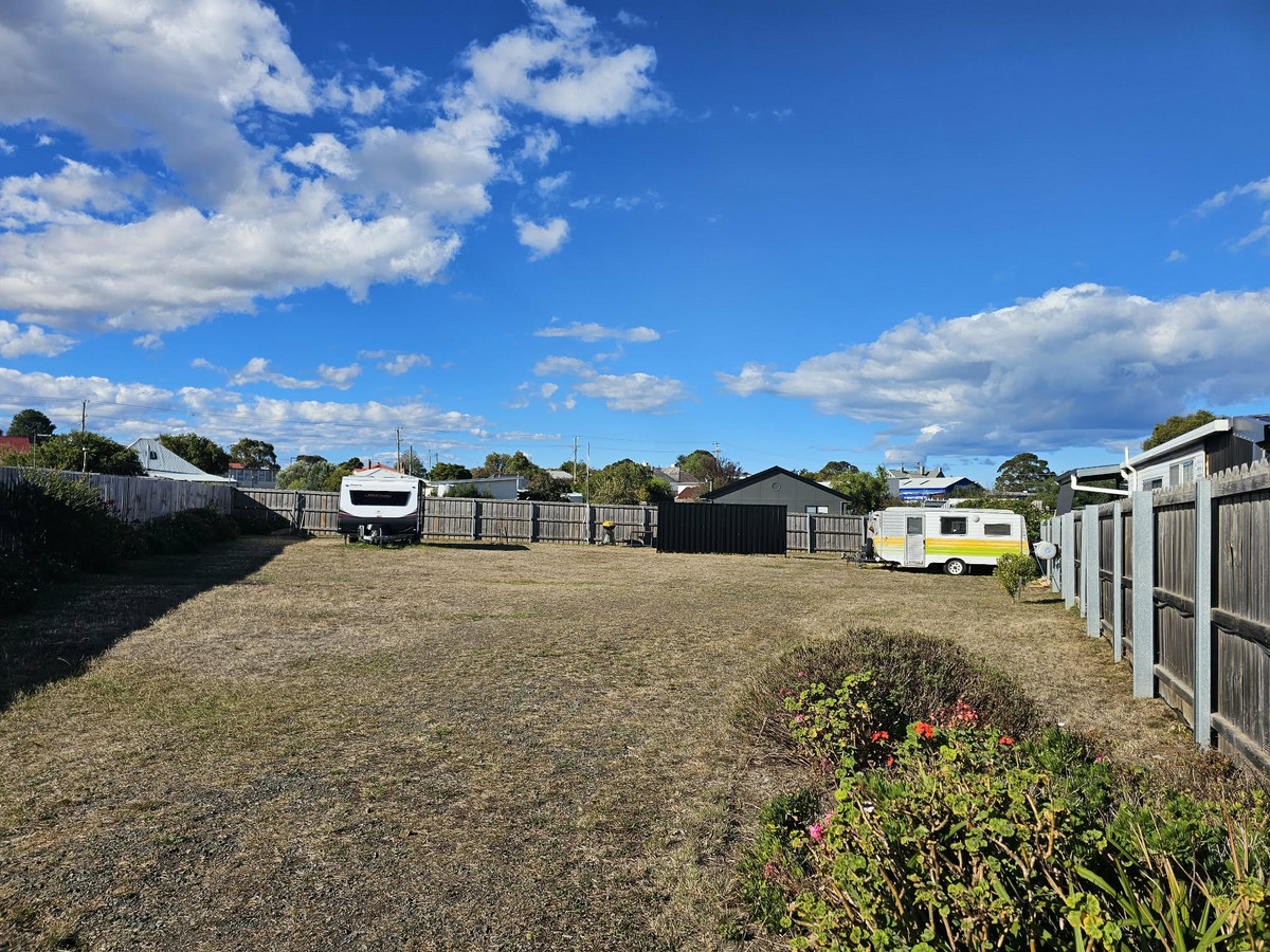 4 Olivia Court, Swansea, TAS 7190 - Image 1