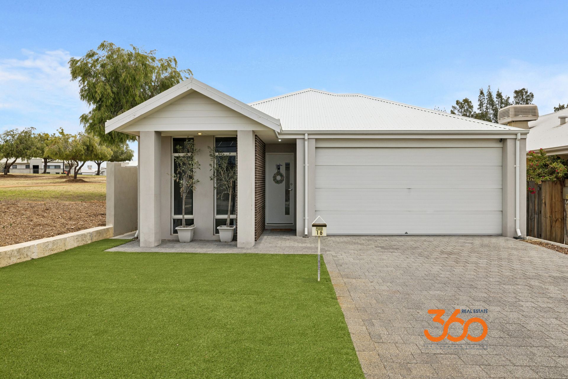 16 Brewster Circuit, Ellenbrook, WA 6069 - Image 8