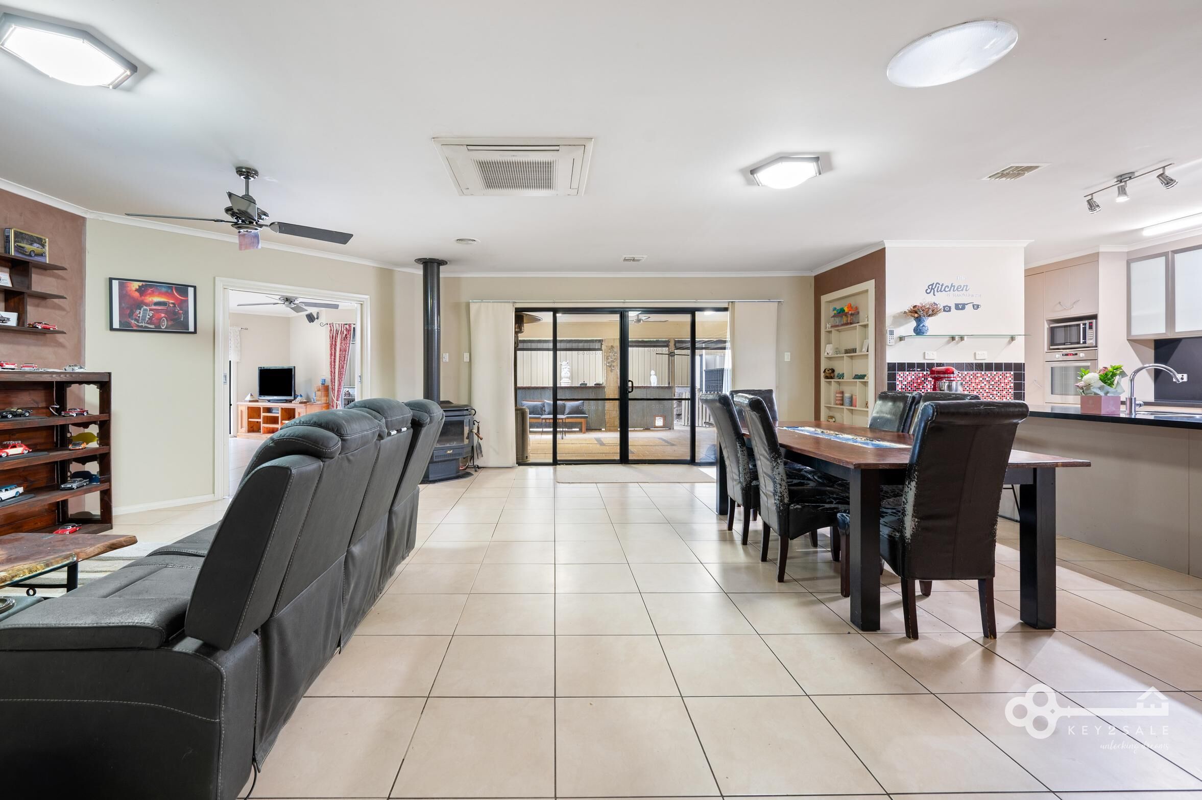 5-bedroom house at 9 EMERALD DRIVE, Mount Gambier SA 5290, Mount Gambier, South Australia